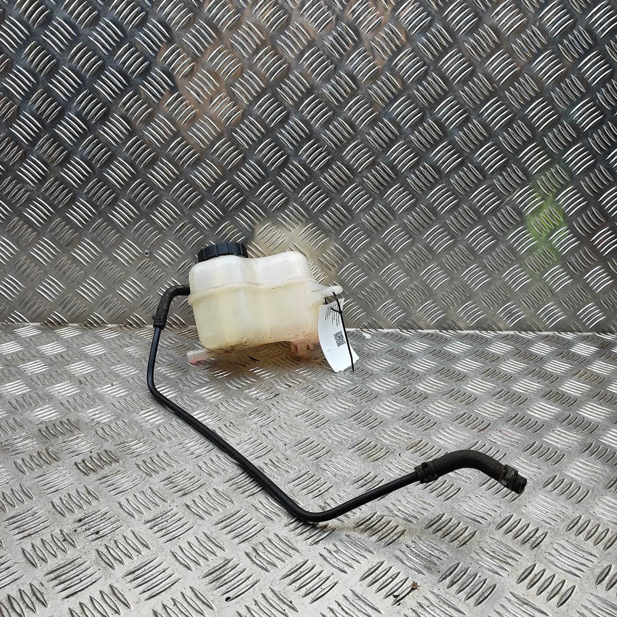 MG ZS Coolant Expansion Tank Coolant Expansion Tank — MG ZS (SUV) (2017-...)...