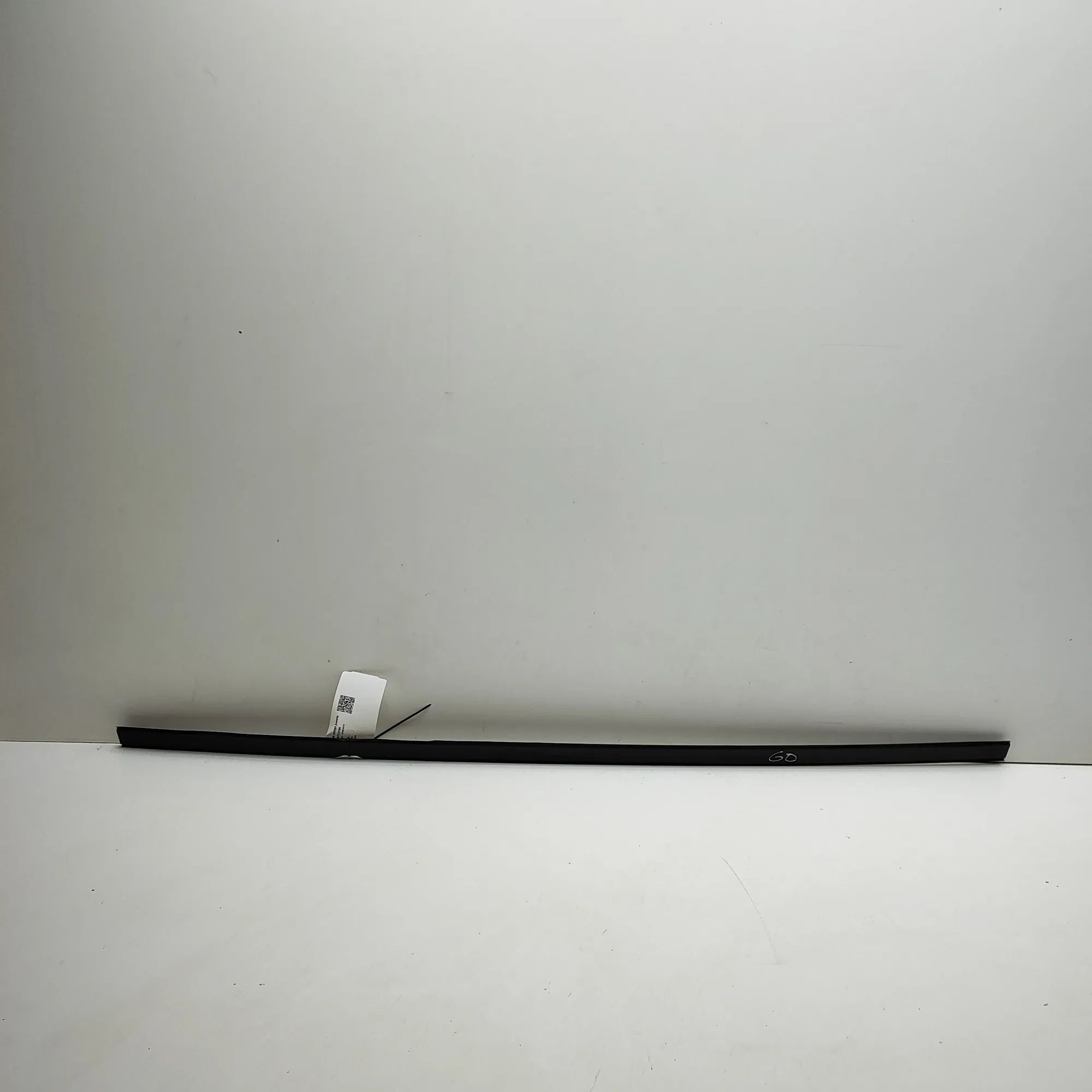 MG ZS Right Side Roof Strip Trim Right Side Roof Strip Trim — MG ZS (SUV) (2017-...