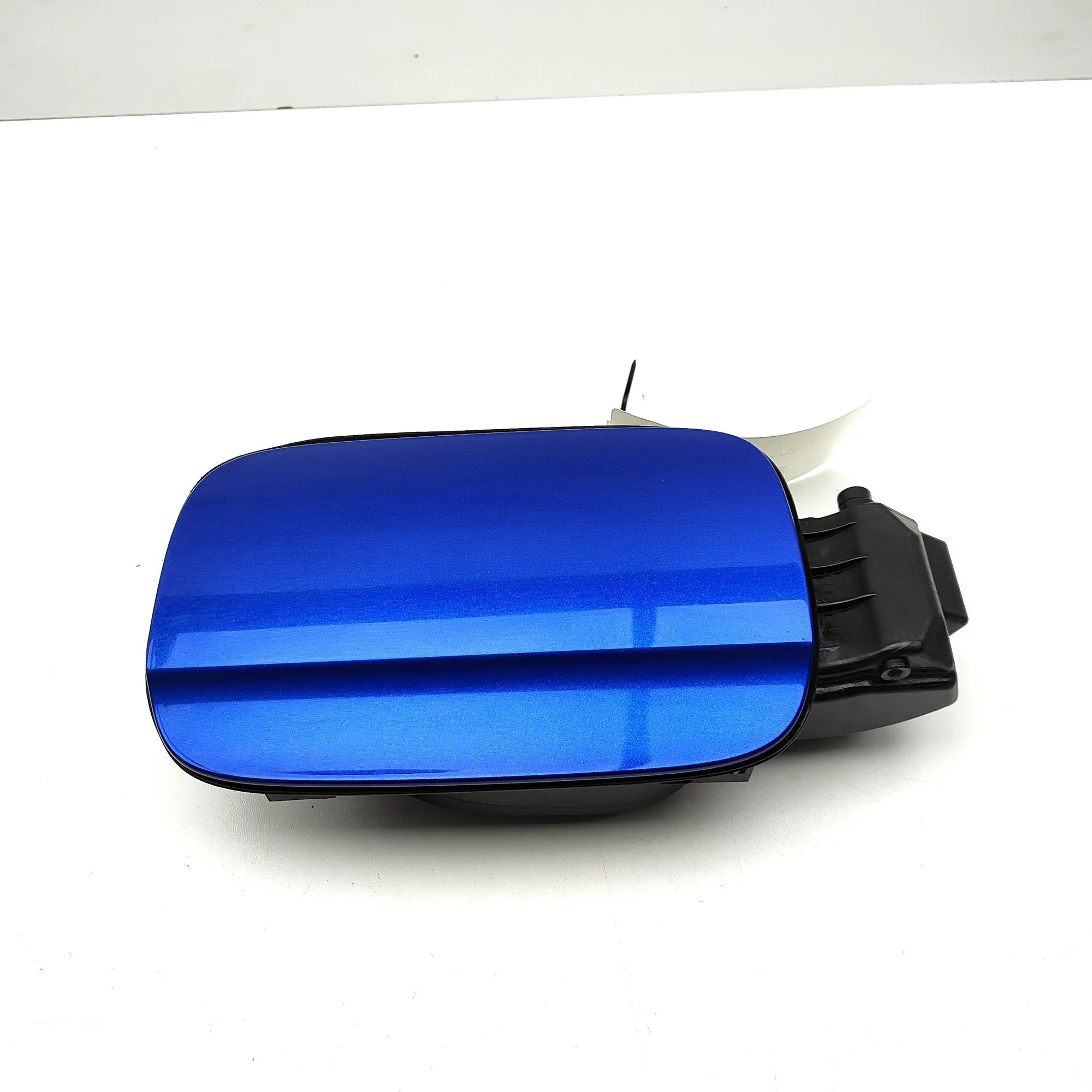 Audi A4 (B8) Fuel Tank Flap Cap Fuel Tank Flap Cap — AUDI A4 (Avant 8K5, B8) (2...