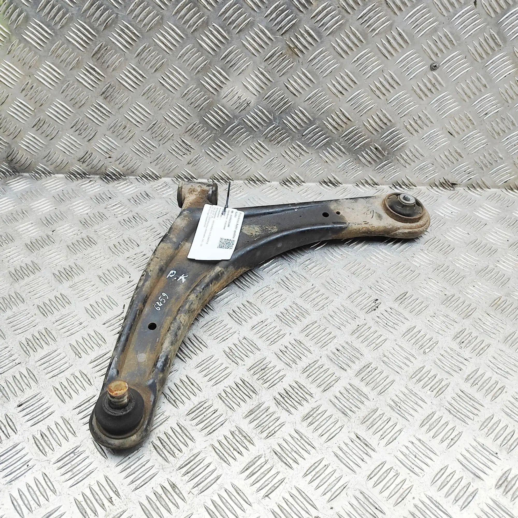 Mitsubishi Outlander Front Left Lower Control Arm Front Left Lower Control Arm — MITSUBISHI OUTLA...