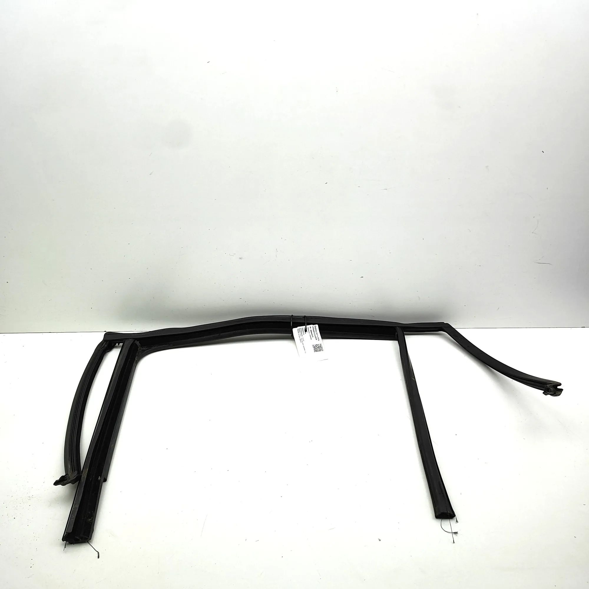Skoda Scala Upper door trim strip — rear left Upper door trim strip — rear left — SKODA SCALA...