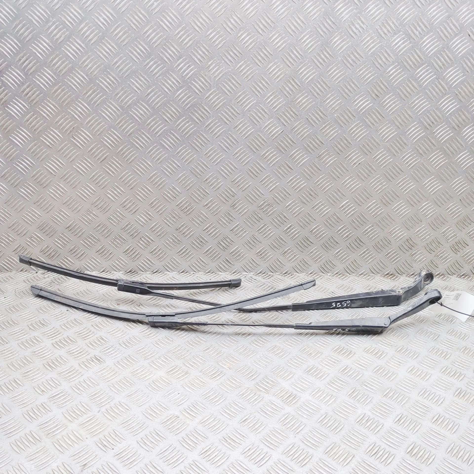 Skoda Octavia Front Wiper Arms Front Wiper Arms — SKODA OCTAVIA (IV Combi NX5)...