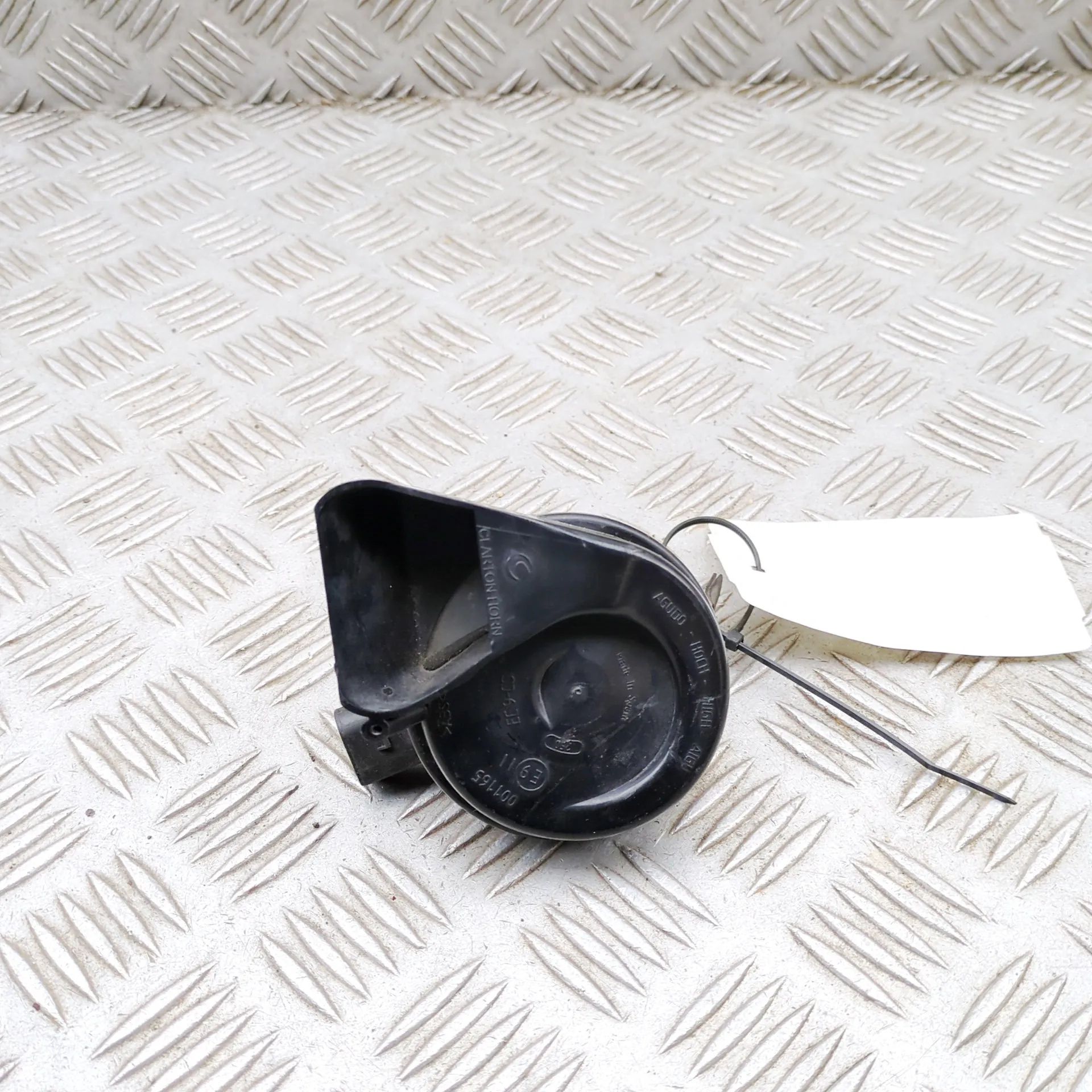 Skoda Octavia Horn signal Horn signal — SKODA OCTAVIA (IV Combi NX5) (202...