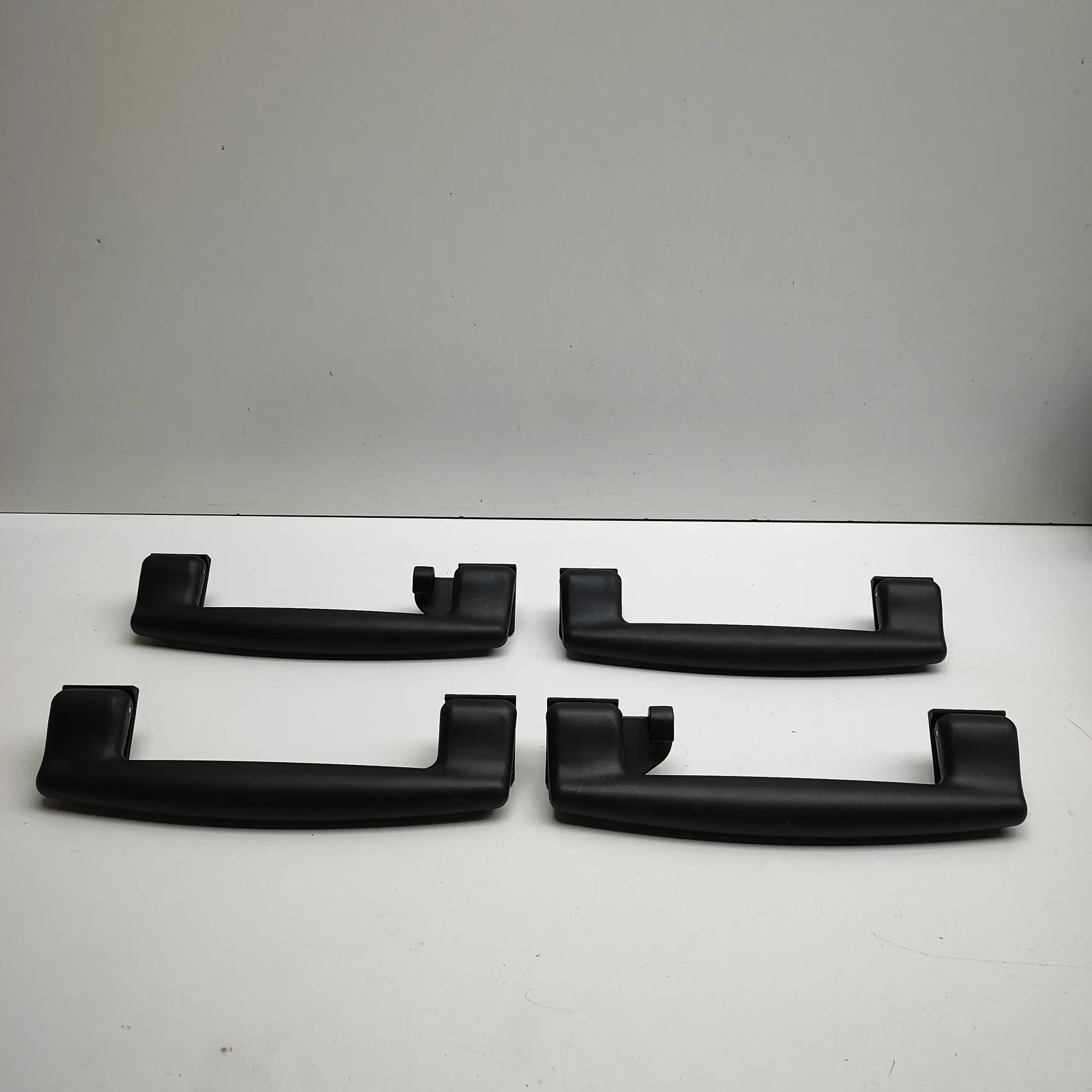 Maserati Ghibli Interior roof handle set Interior roof handle set — MASERATI GHIBLI (M15...