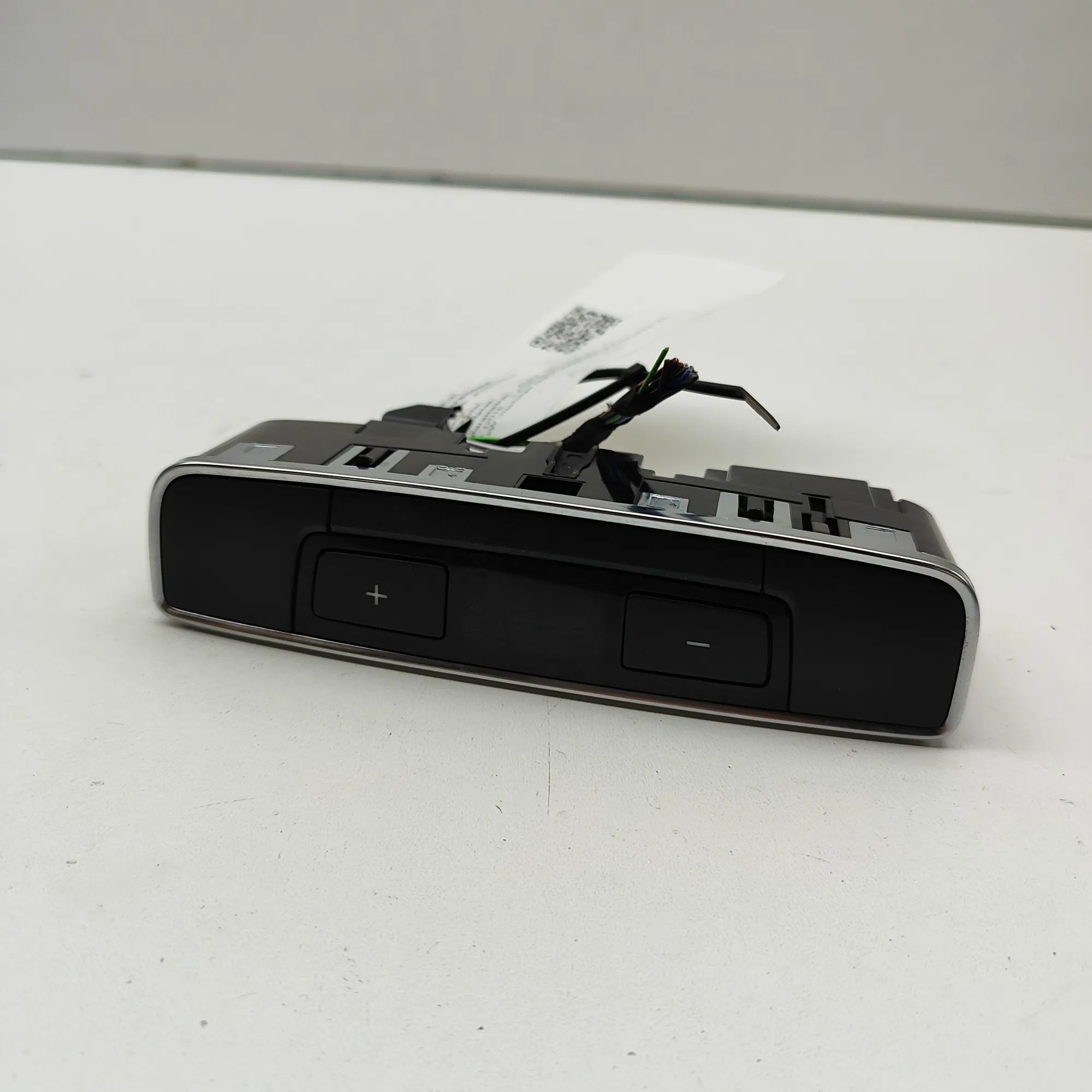 Audi Q5 (FY) Climate control unit Climate control unit — AUDI Q5 (FY) (2016-...) ...