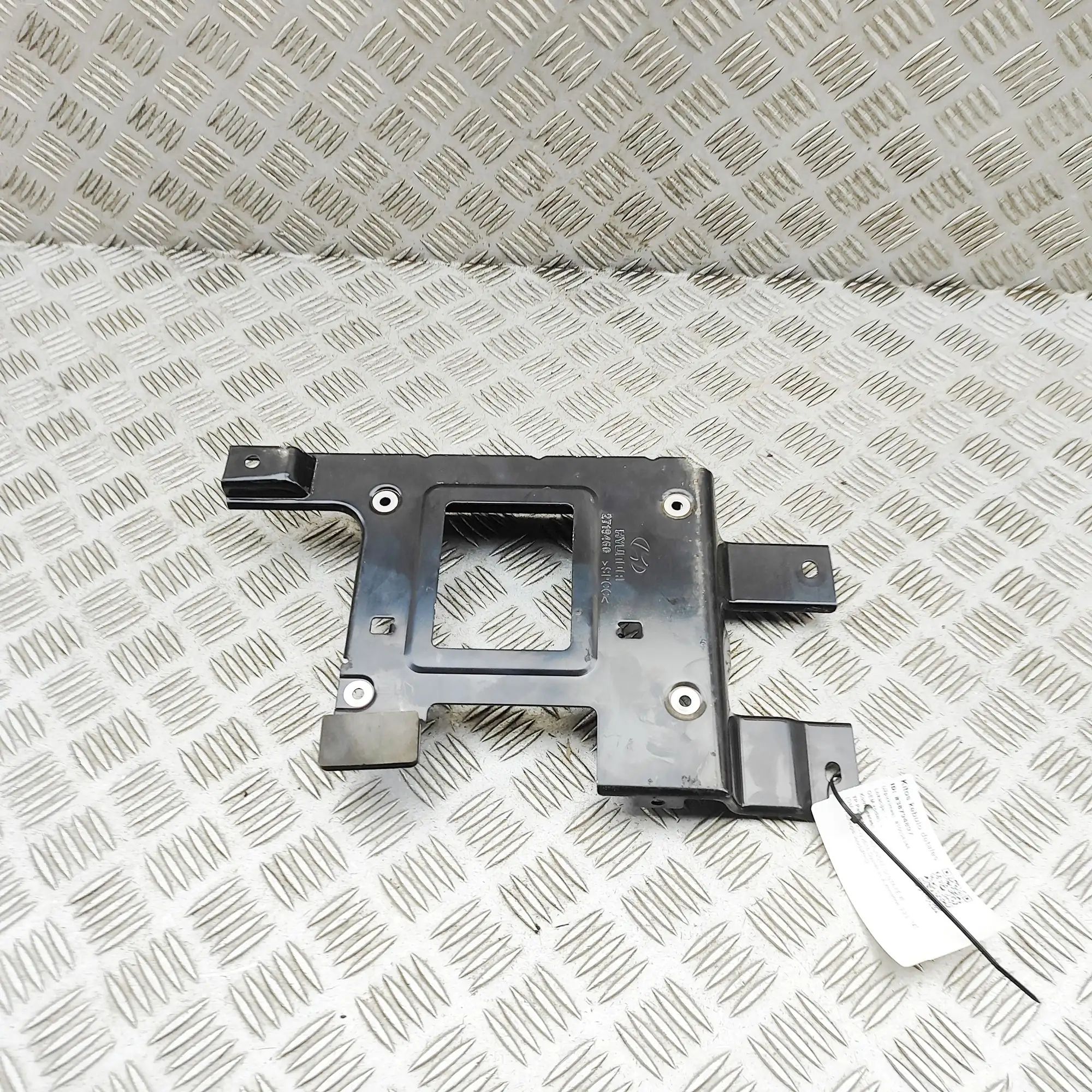 Hyundai Santa Fe Bracket Bracket — HYUNDAI SANTA (FÉ III DM) (2012-...) ...