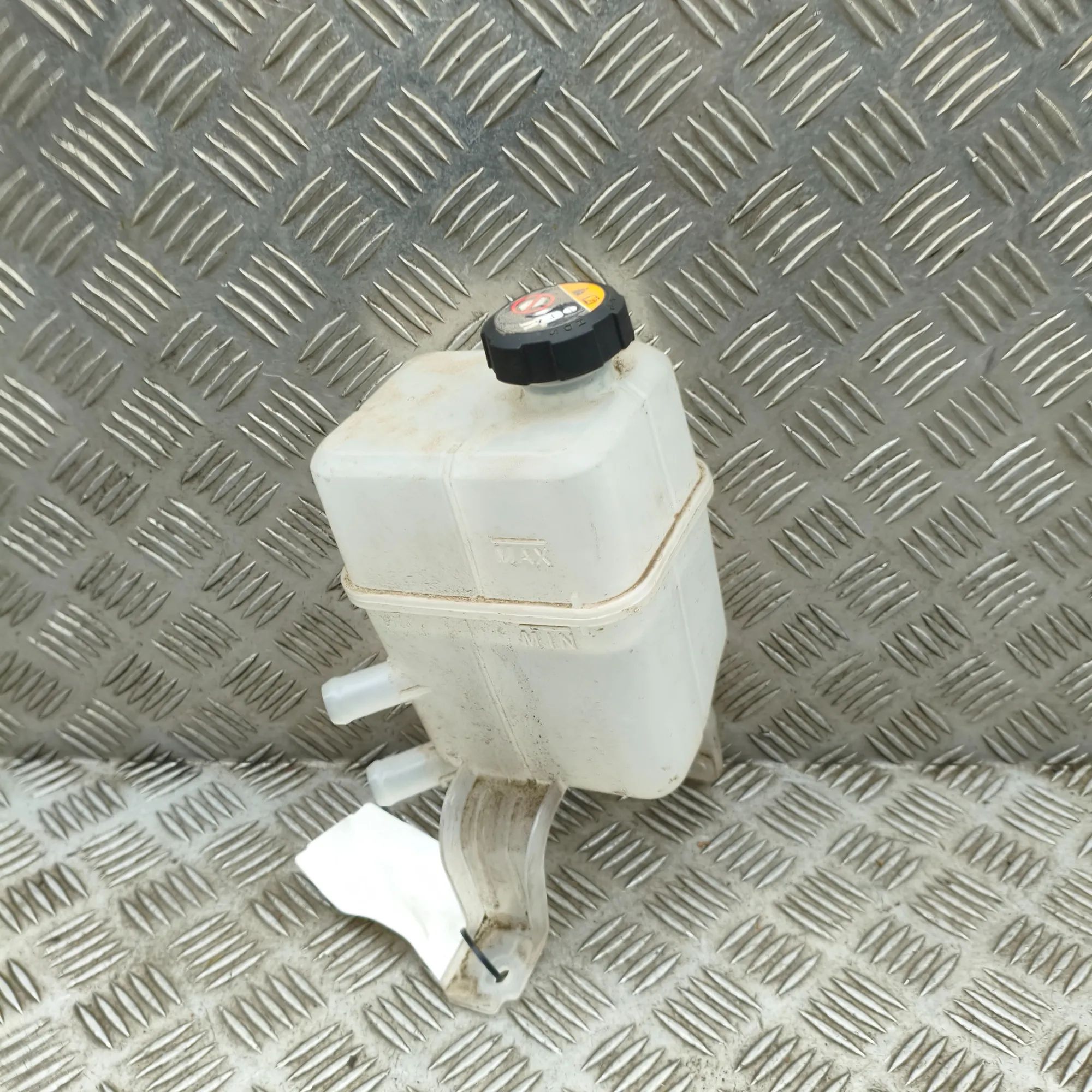 Hyundai Kona Expansion Tank Expansion tank — HYUNDAI KONA (2017-...) — 2543...