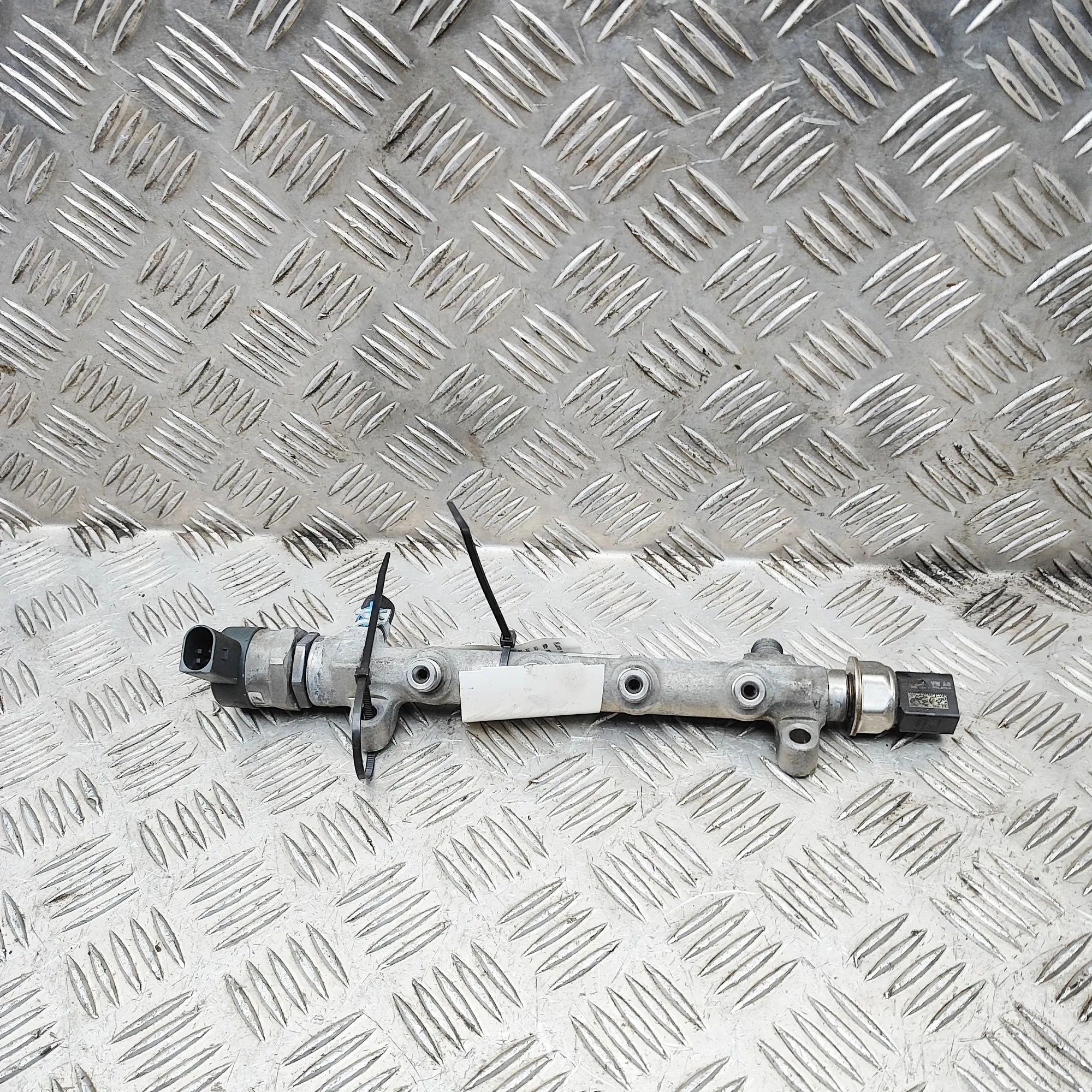 Skoda Octavia Fuel Rail Fuel rail — SKODA OCTAVIA (III 5E3) (2012-2021)...