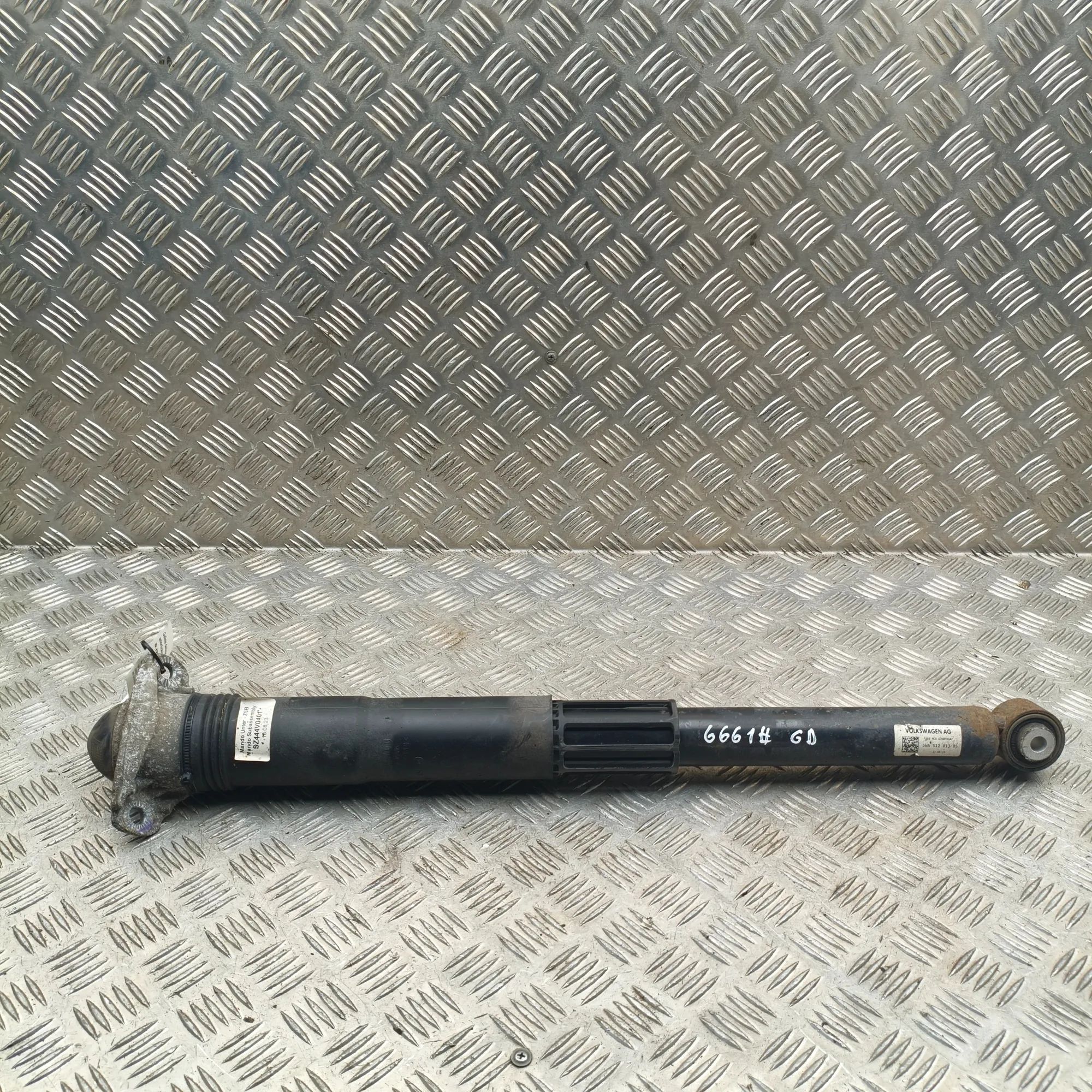 Skoda Octavia Shock absorber — rear right Shock absorber — rear right — SKODA OCTAVIA (IV...