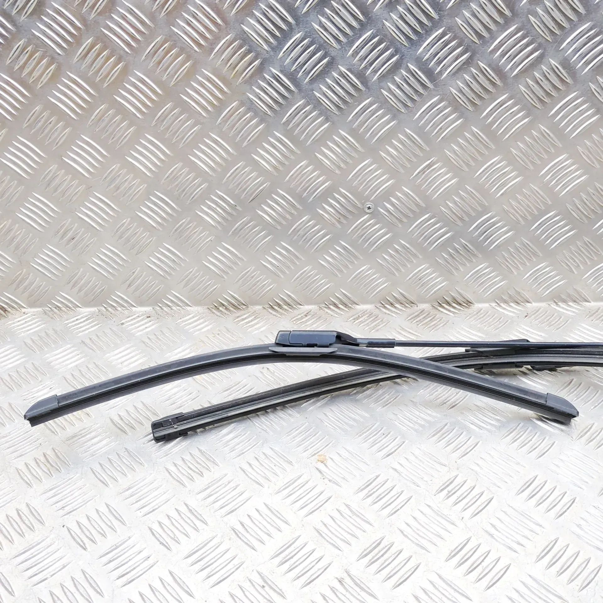 Skoda Octavia Front Wiper Arms Front Wiper Arms — SKODA OCTAVIA (IV Combi NX5)...