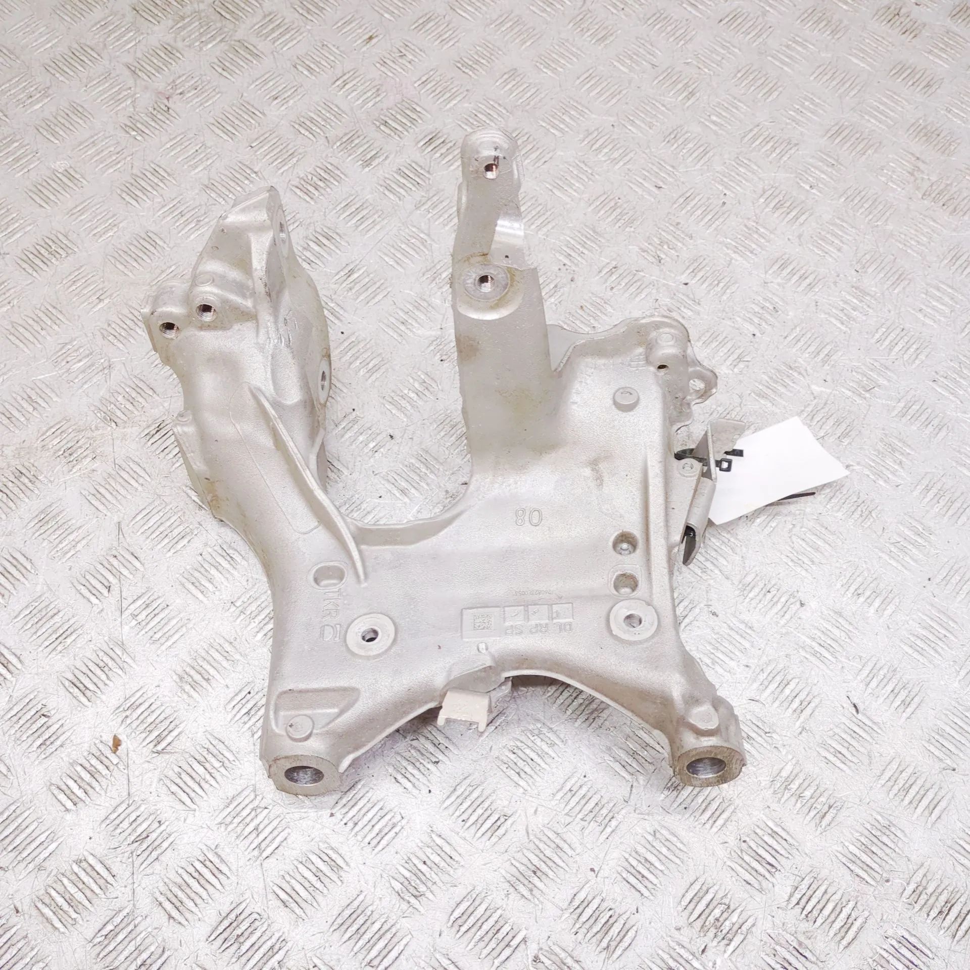 Audi A6 (C8) Right Side Subframe Bracket Right Side Subframe Bracket — AUDI A6 (4A2, C8)...