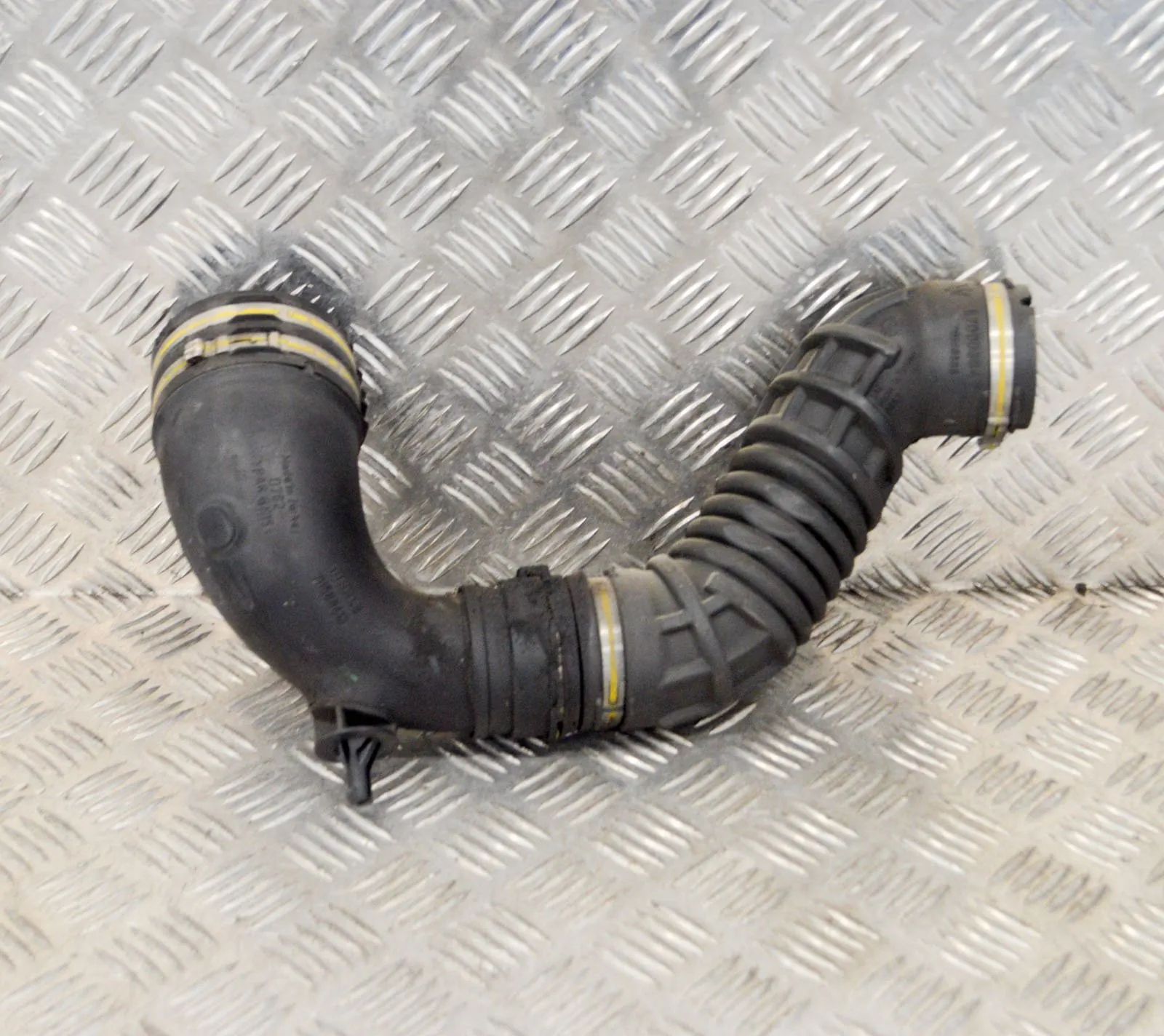 Maserati Ghibli Air Intake Tube Air Intake Tube — MASERATI GHIBLI (M157) (2013-...