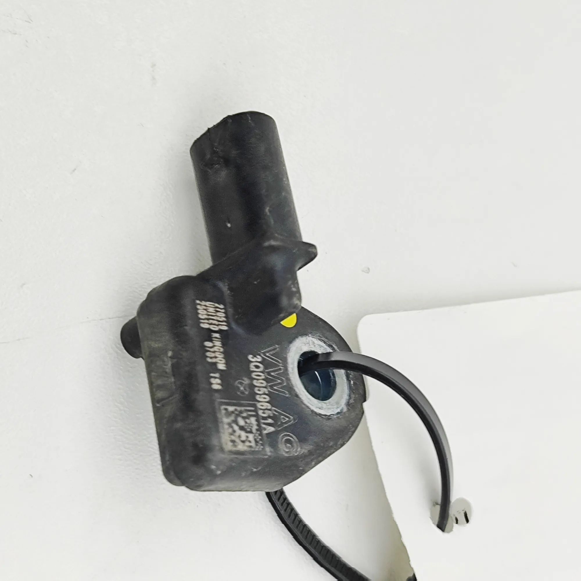 Volkswagen Arteon Impact sensor — rear left Impact sensor — rear left — VW ARTEON (3H7) (20...