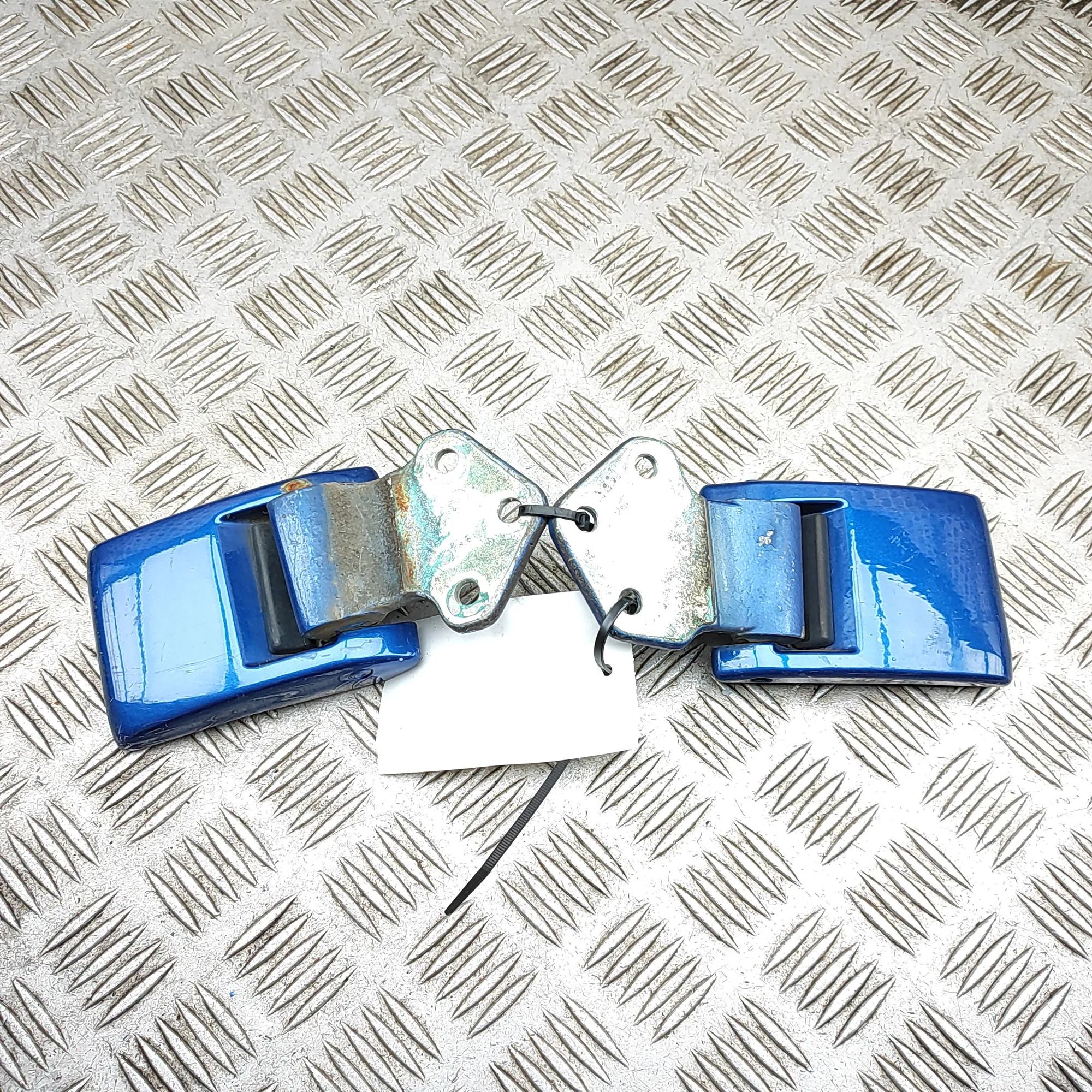 Volkswagen Transporter (T5, Caravelle, Multivan) Door hinge set — rear left Door hinge set — rear left — VW TRANSPORTER (V ...