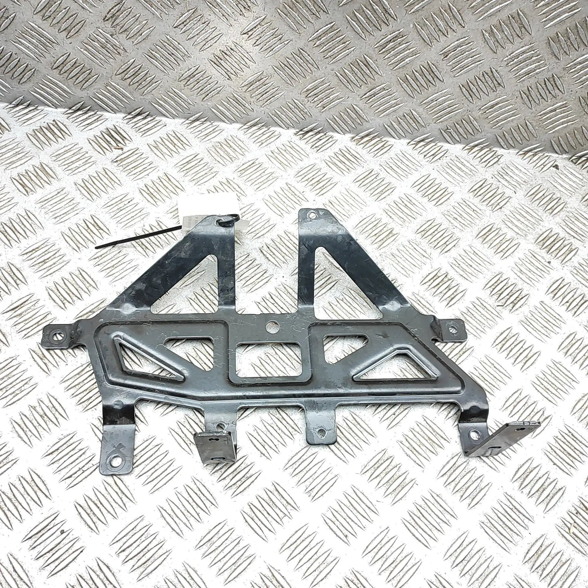 Audi e-tron GT (FW) Bracket Bracket — AUDI E-TRON GT (Saloon F83, F8P) (202...