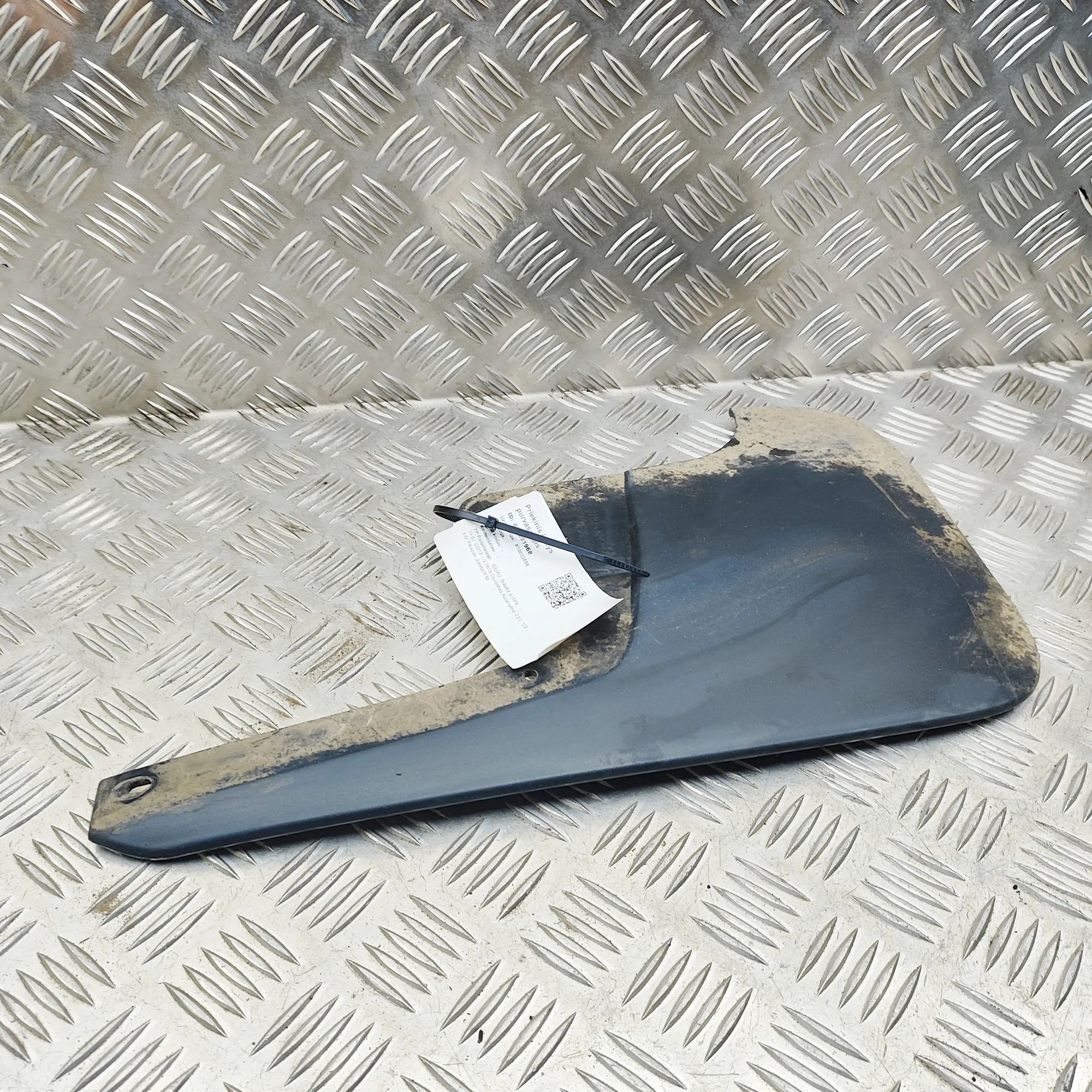 Isuzu D-Max Mudguard — front left Mudguard — front left — ISUZU D-MAX (II TFR, TF...