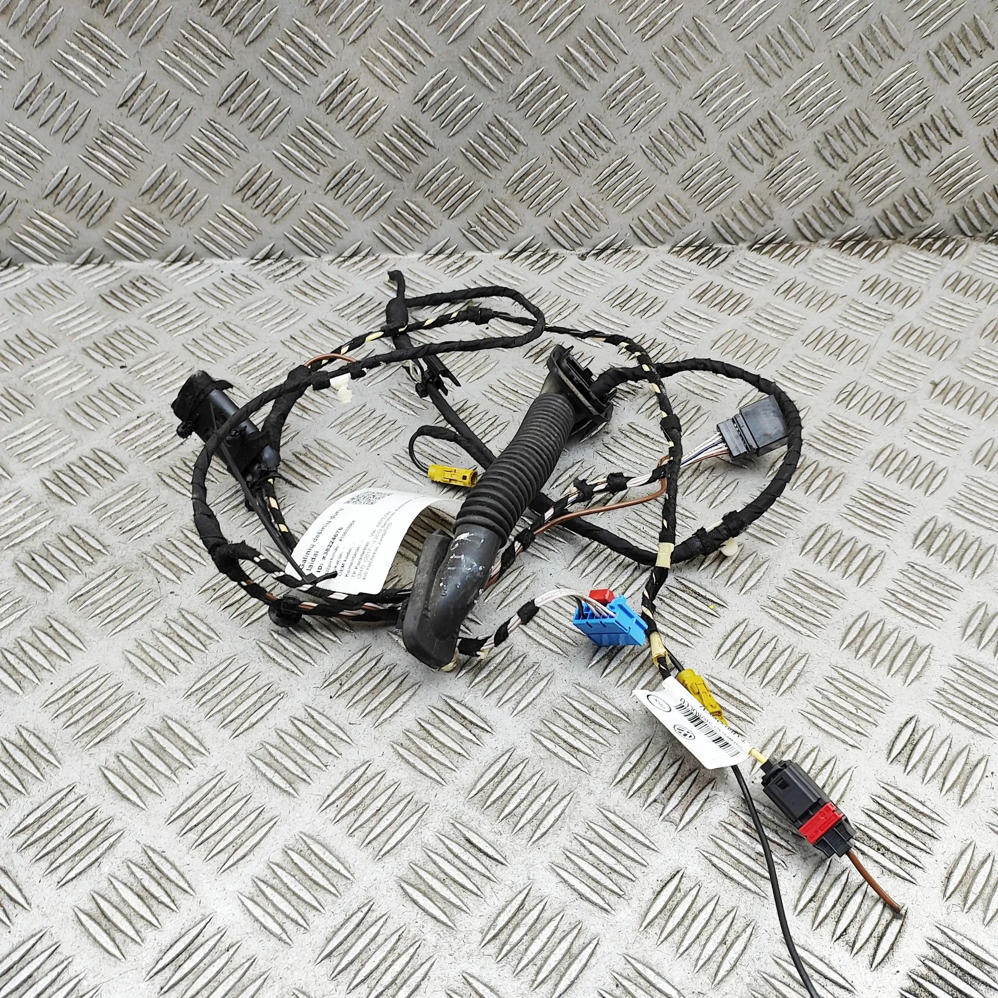 Volkswagen Arteon Tailgate wiring harness Tailgate wiring harness — VW ARTEON (3H7) (2017...