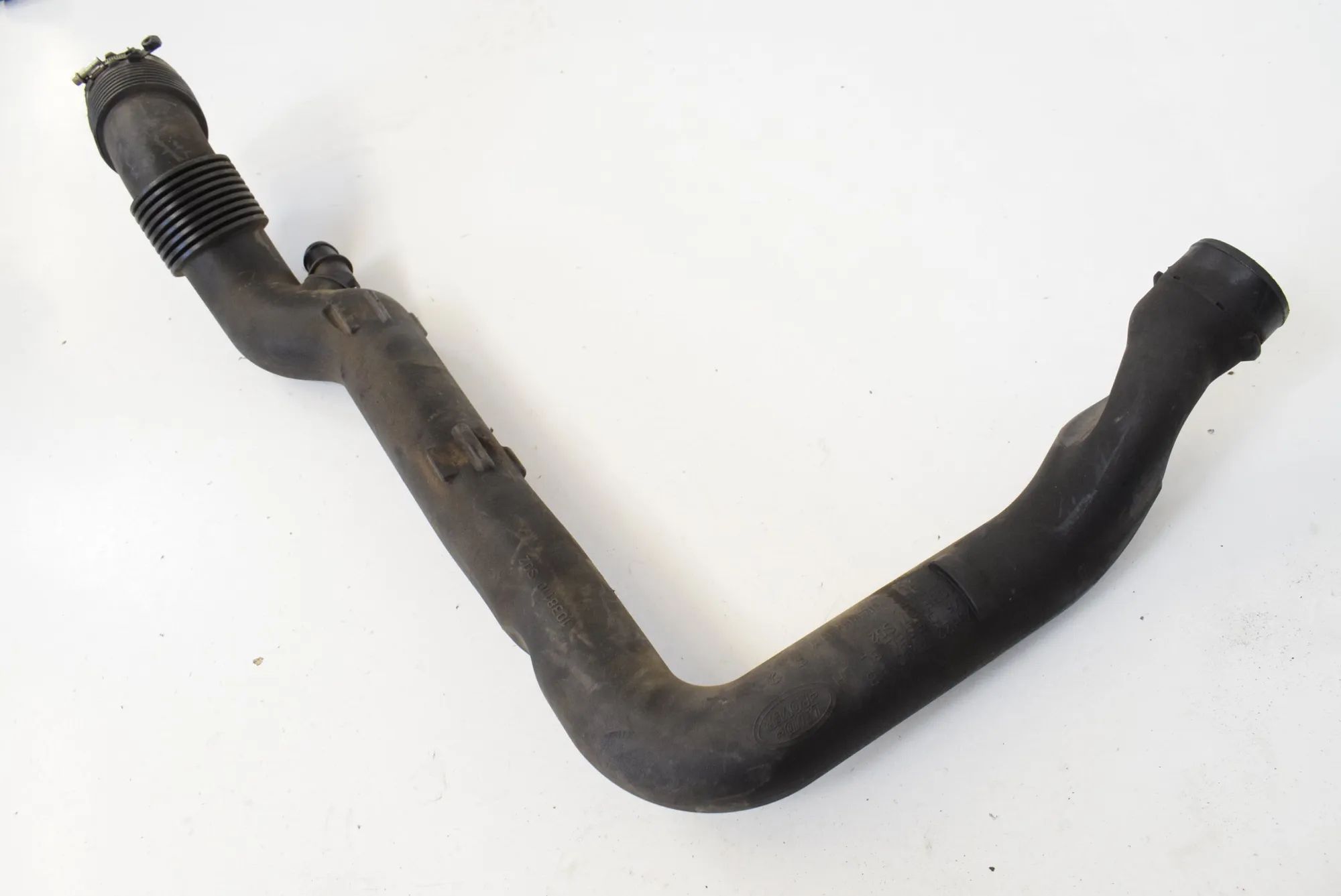 Land Rover Range Rover Sport Intercooler hose — right Intercooler hose — right — LAND ROVER RANGE ROV...