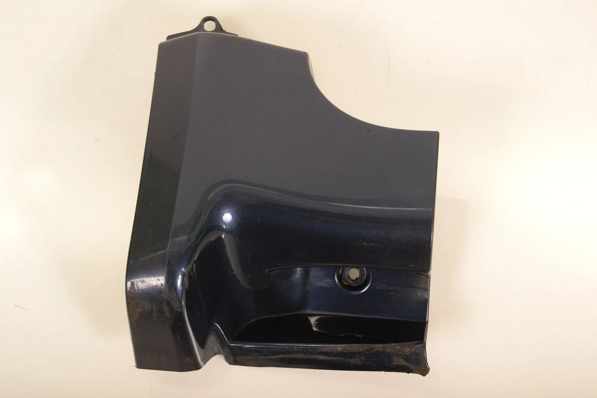 Volvo XC90 Left Side Plastic Sideskirt Cover Left Side Plastic Sideskirt Cover — VOLVO XC90 ...