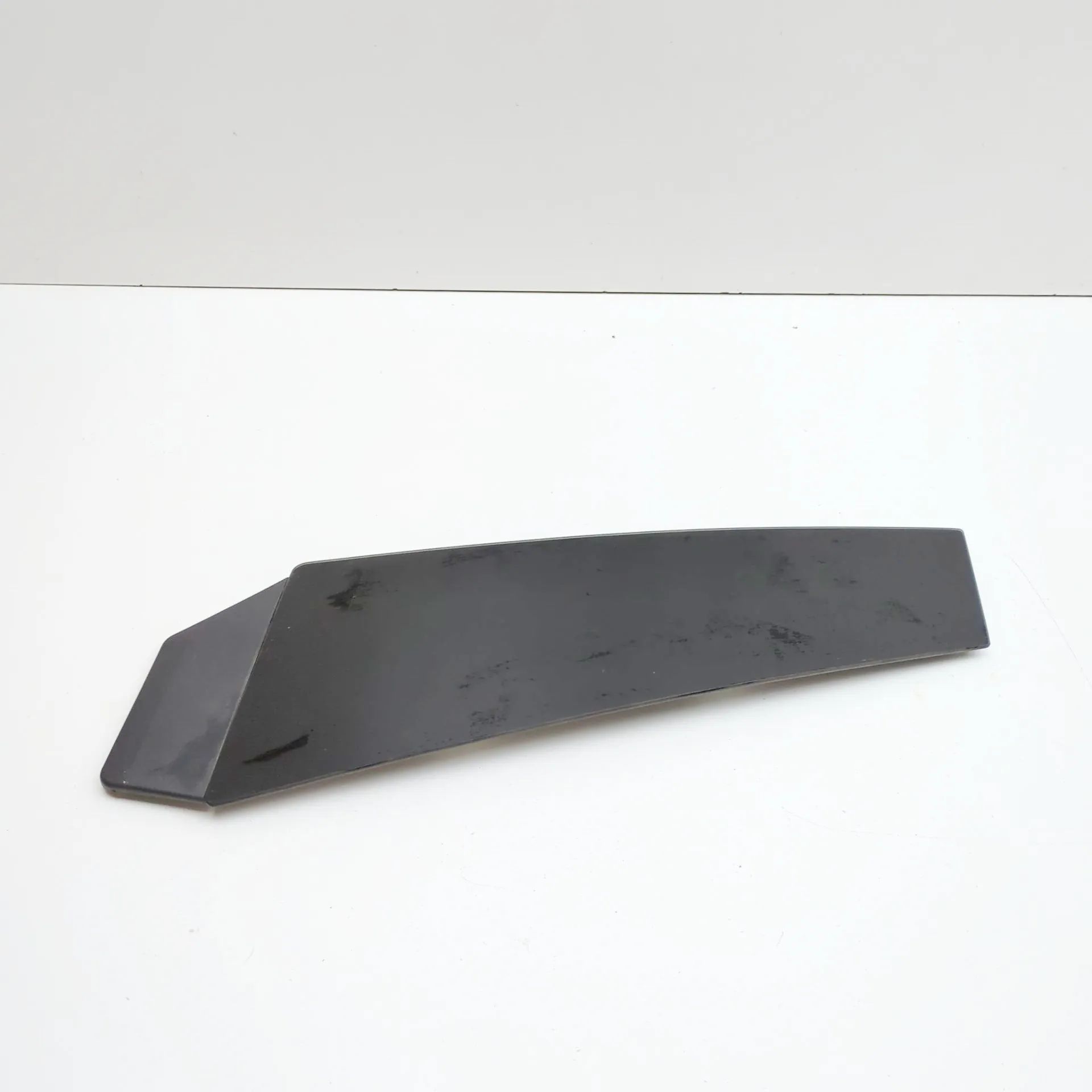 Audi e-tron GT (FW) Exterior B-pillar trim — right Exterior B-pillar trim — right — AUDI E-TRON GT...