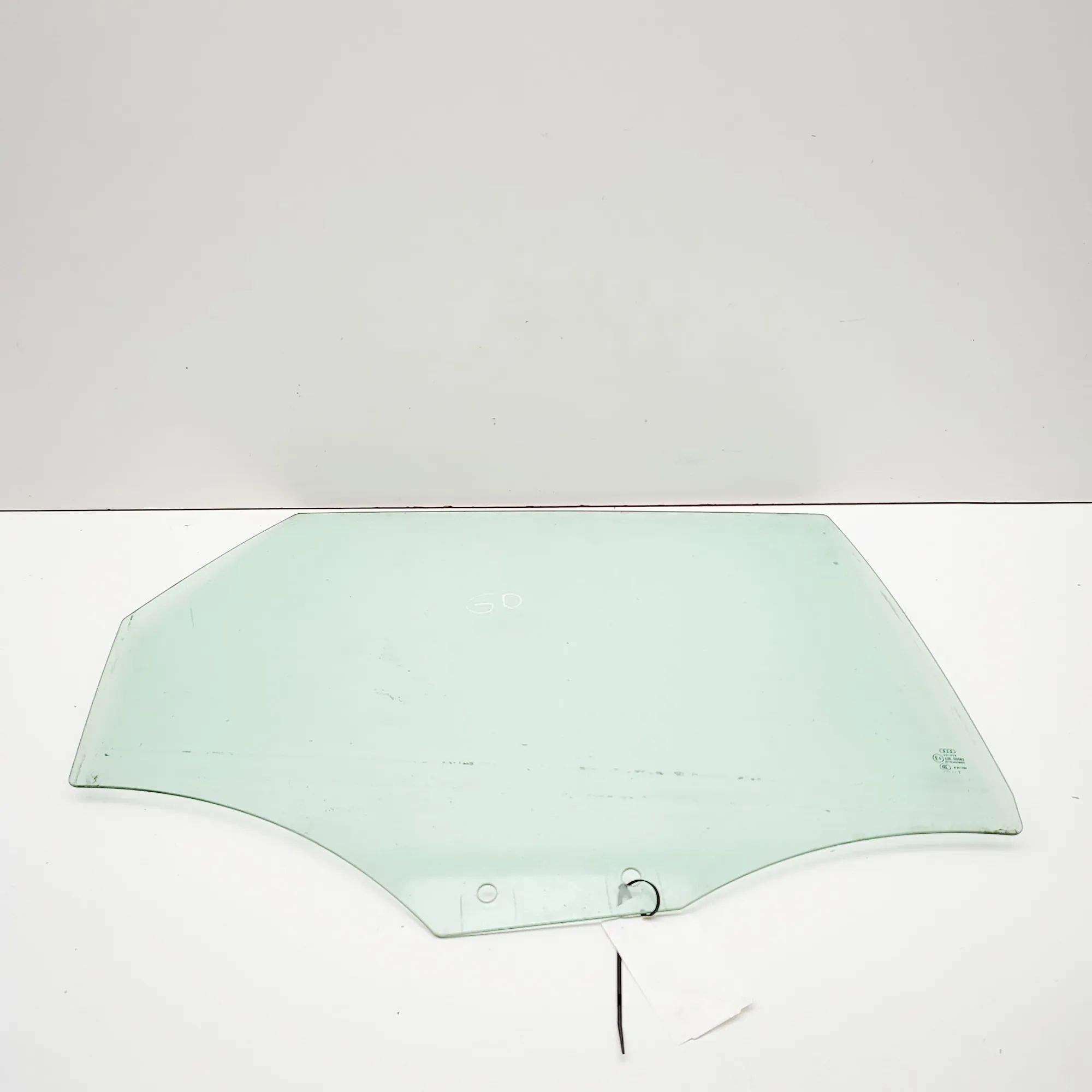 Audi A6 (C7) Right rear door window Right rear door window — AUDI A6 (Avant 4G5, C7...