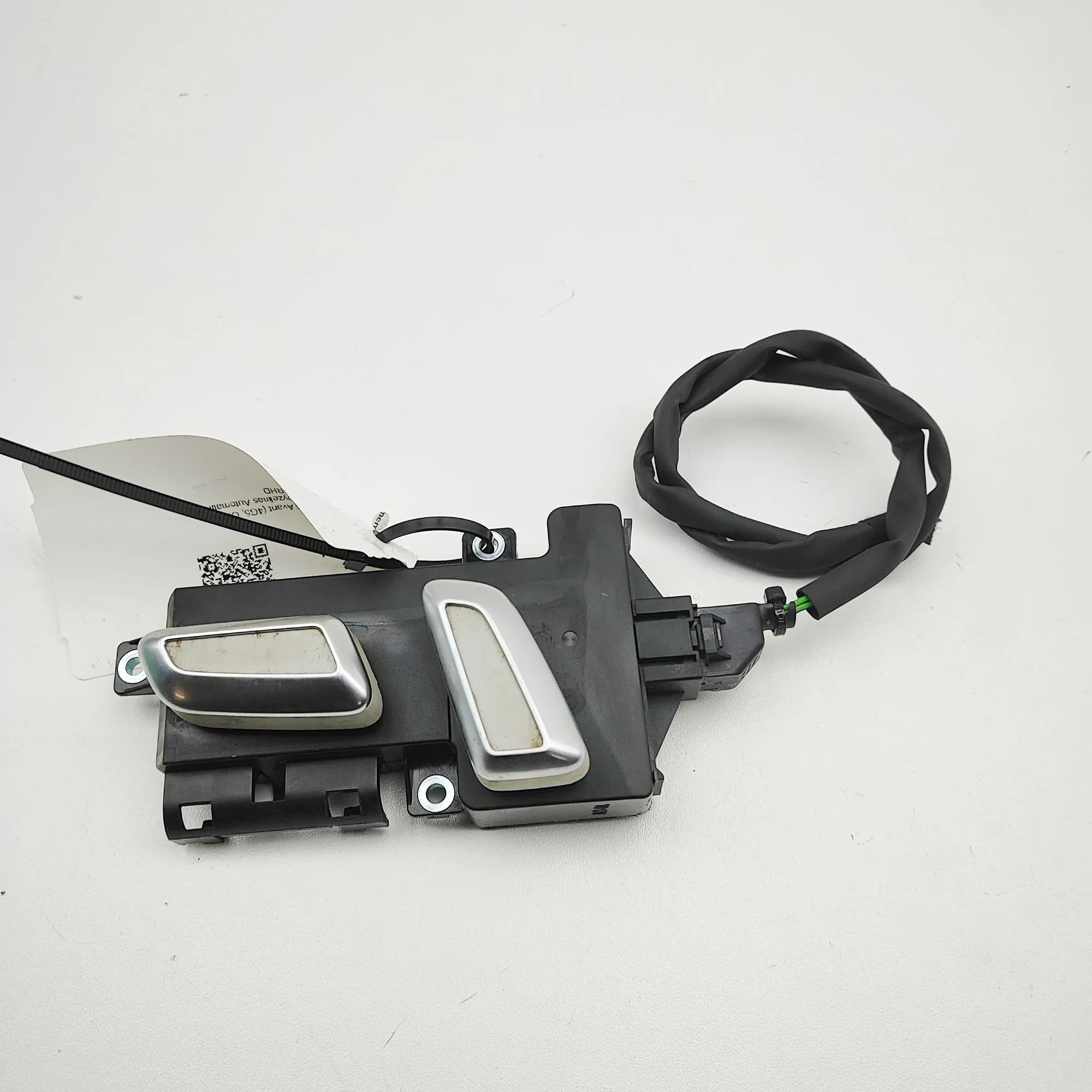 Audi A6 (C7) Front Right Seat Control Unit Front Right Seat Control Unit — AUDI A6 (Avant ...