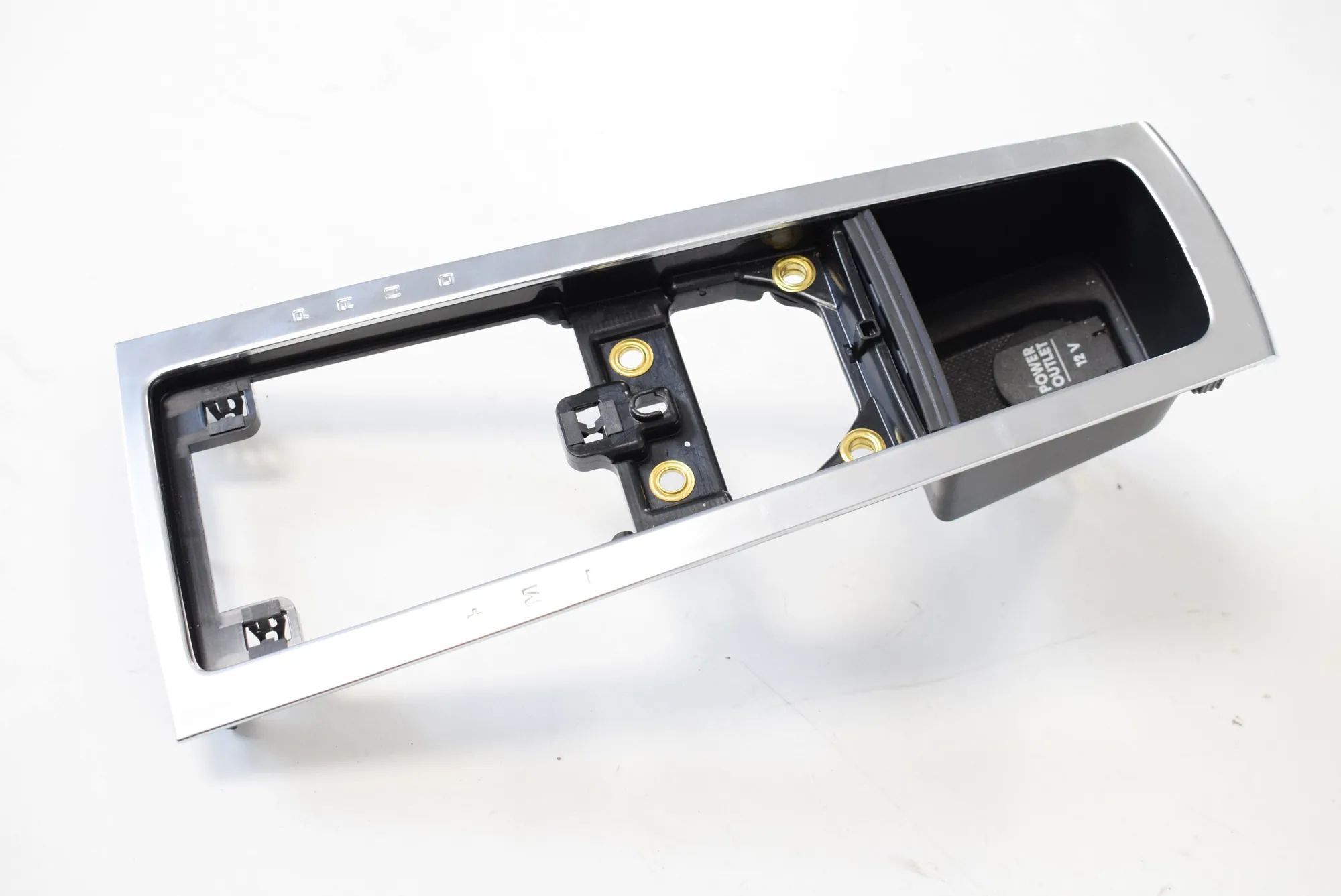 Porsche Macan Gear Shifting Level Plastic Trim Gear Shifting Level Plastic Trim — PORSCHE MACA...