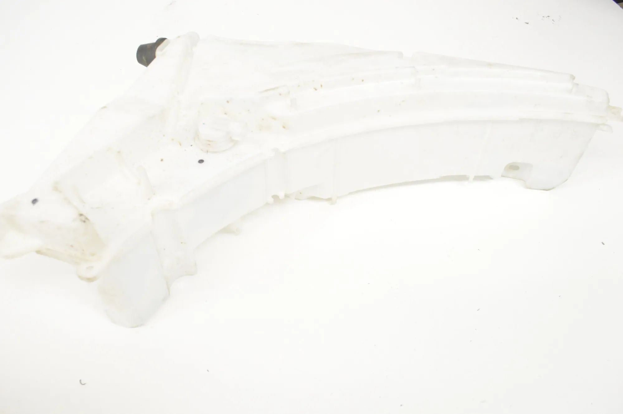 Land Rover Range Rover Sport (L494) Window Washer Tank Window Washer Tank — LAND ROVER RANGE ROVER SPO...