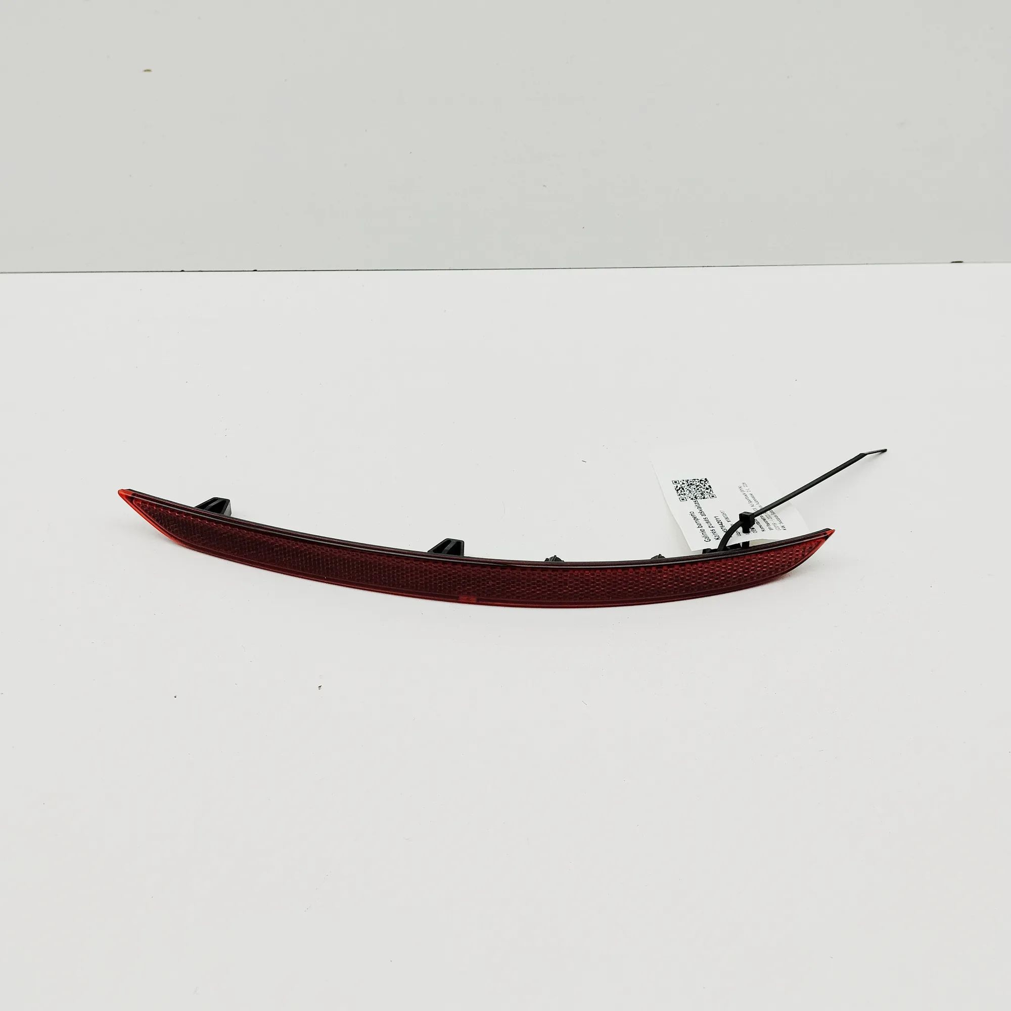 Audi A3 (8Y)  Bumper reflector — rear left Bumper reflector — rear left — AUDI A3 (Sportba...