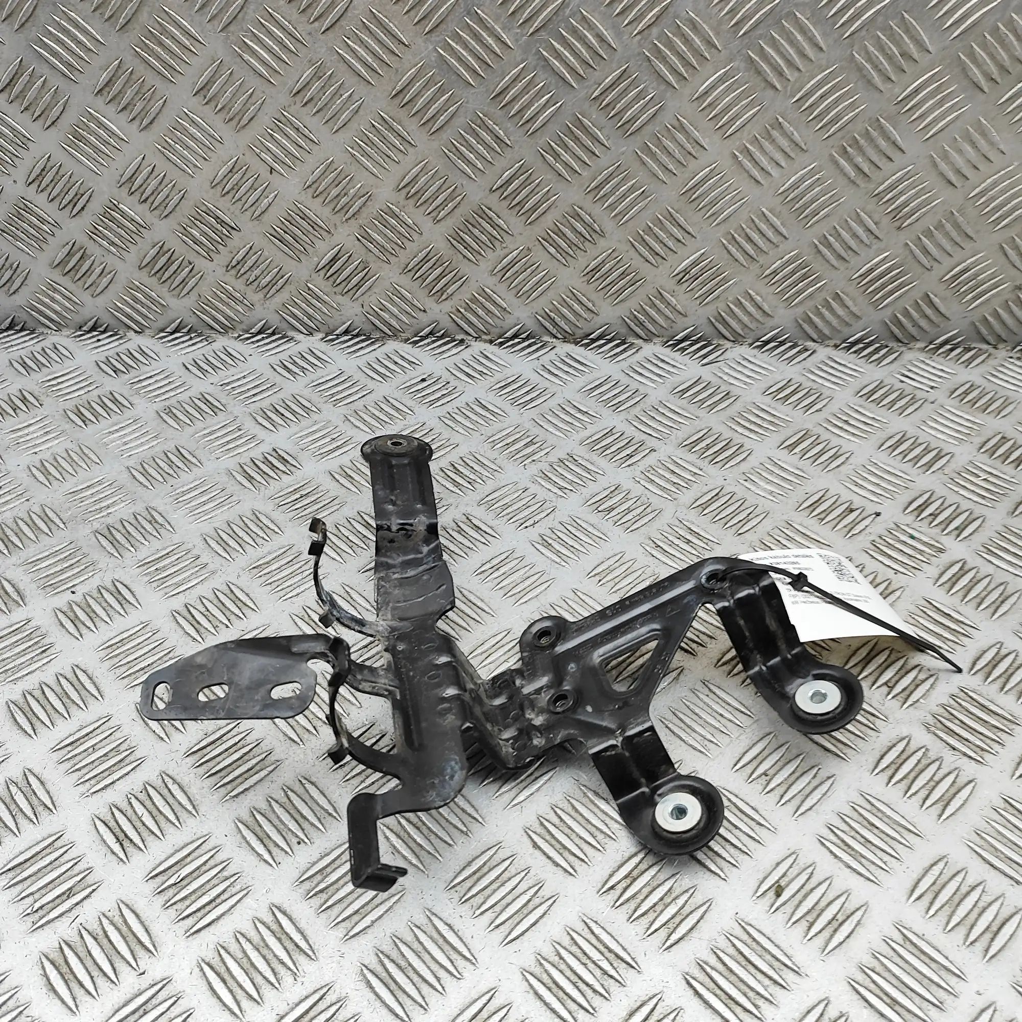 Audi e-tron GT (FW) Bracket Bracket — AUDI E-TRON GT (Saloon F83, F8P) (202...