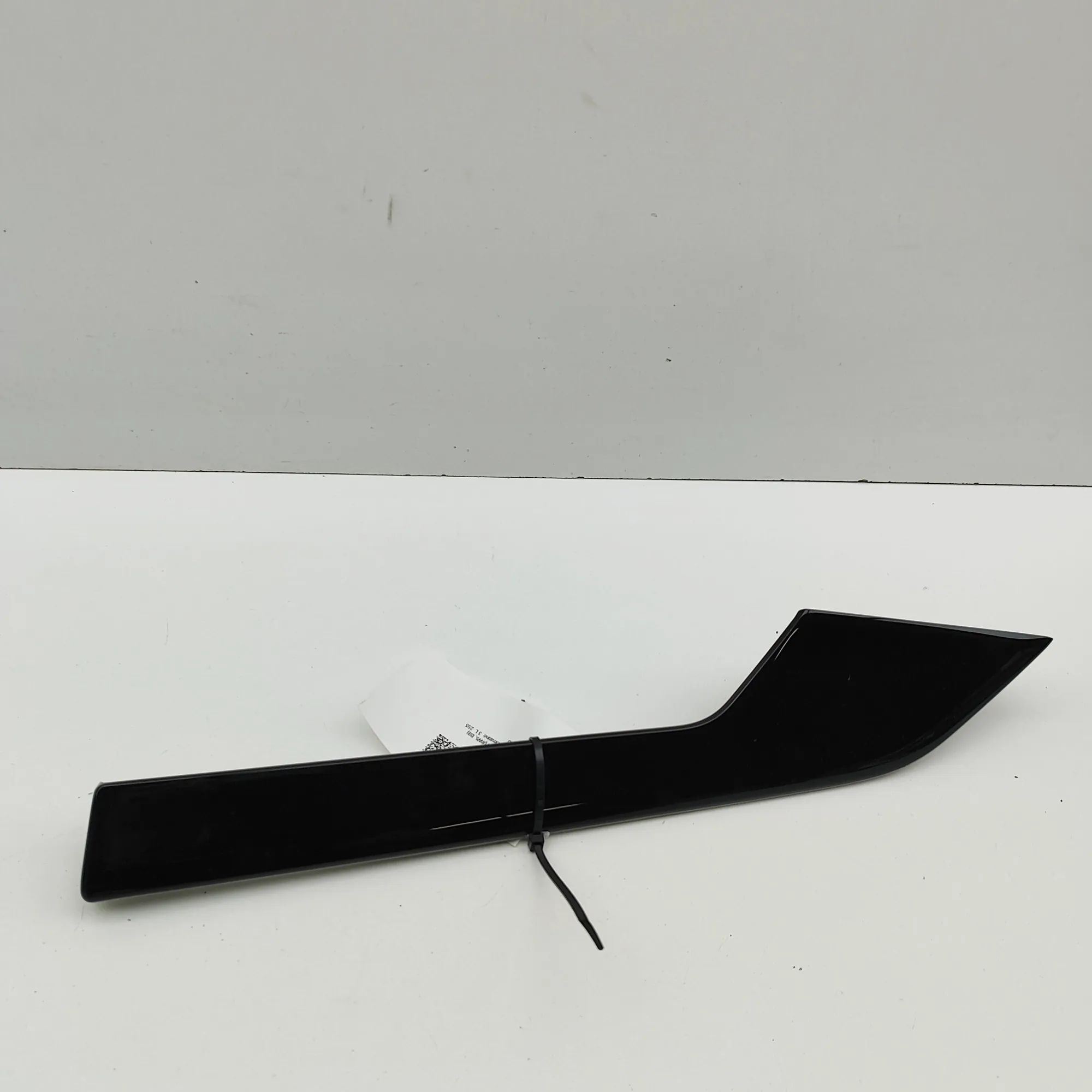 Audi A4 (B9) Door panel trim — rear right Door panel trim — rear right — AUDI A4 (Avant 8...