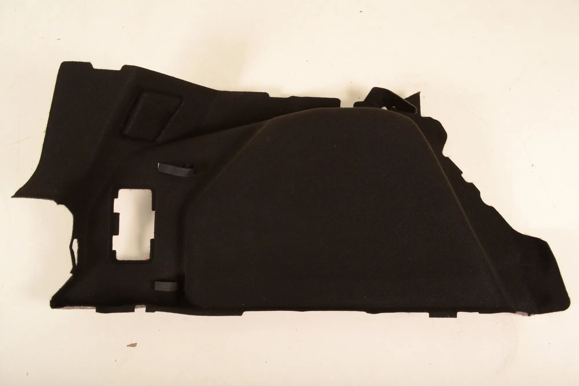 Ford Focus Left Side Trunk Trim Left Side Trunk Trim — FORD FOCUS (III) (2010-2...