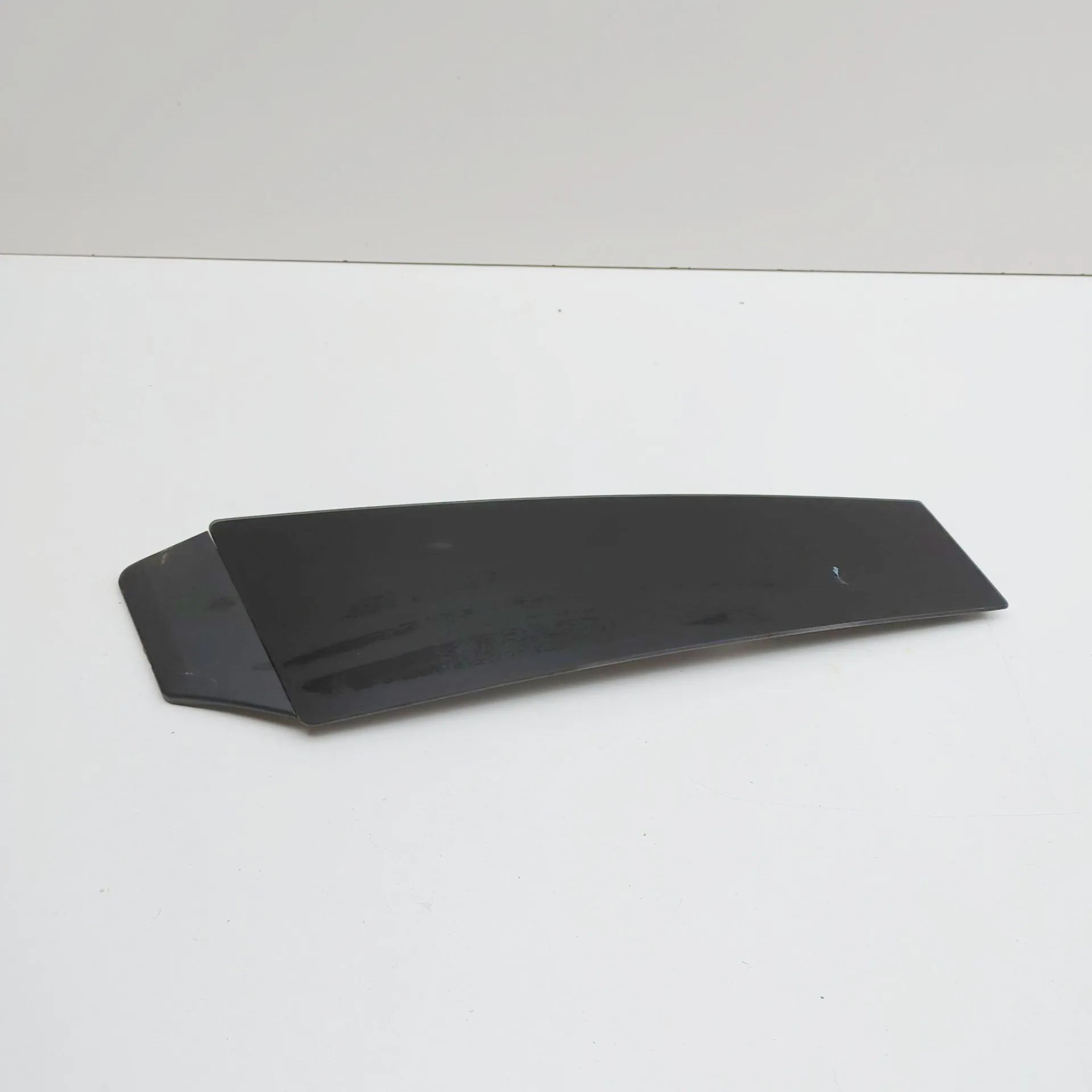 Audi e-tron GT (FW) Exterior B-pillar trim — left Exterior B-pillar trim — left — AUDI E-TRON GT ...