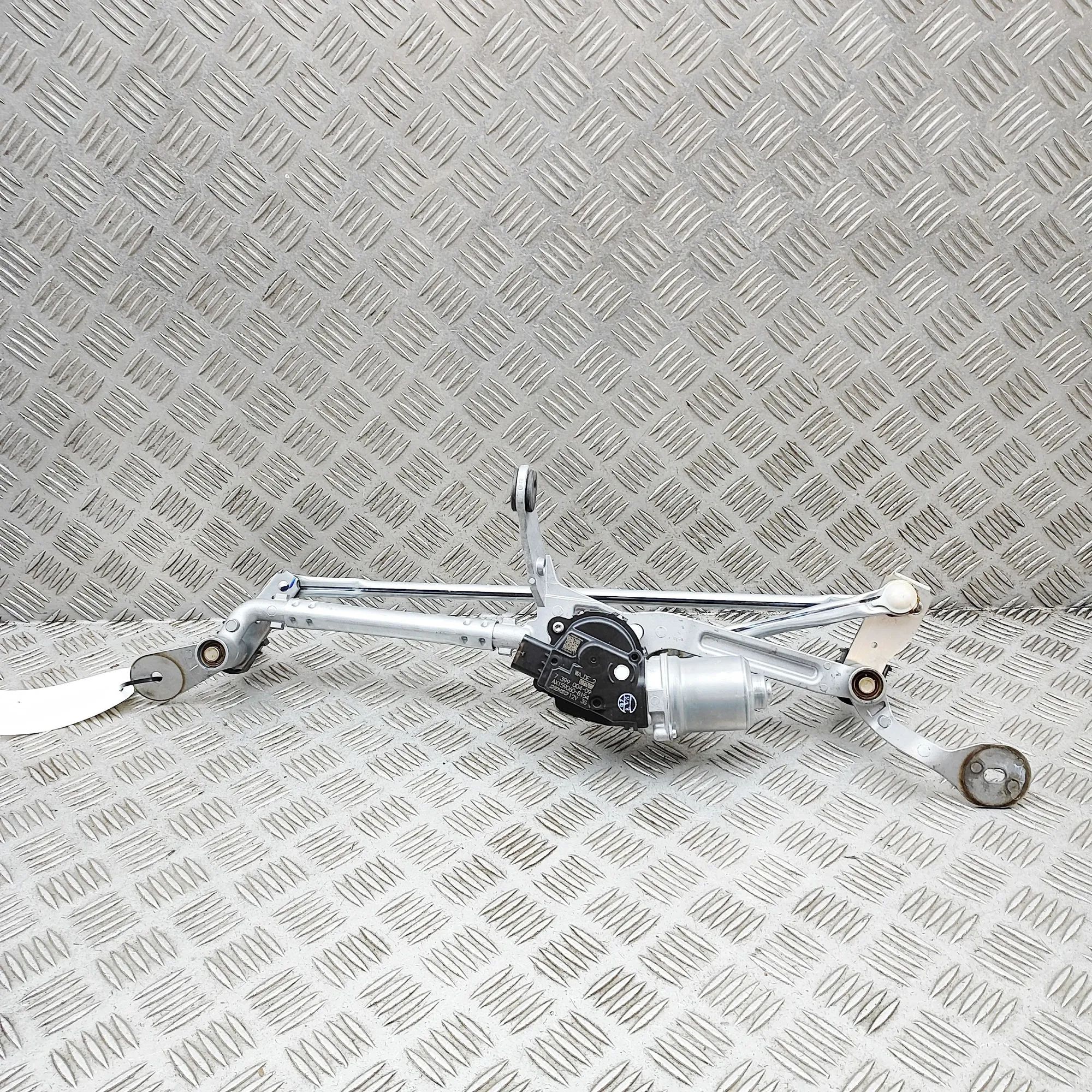 BMW X4 (G02) Front Windshield Wiper Mechanism Front Windshield Wiper Mechanism — BMW X4 (G02,...