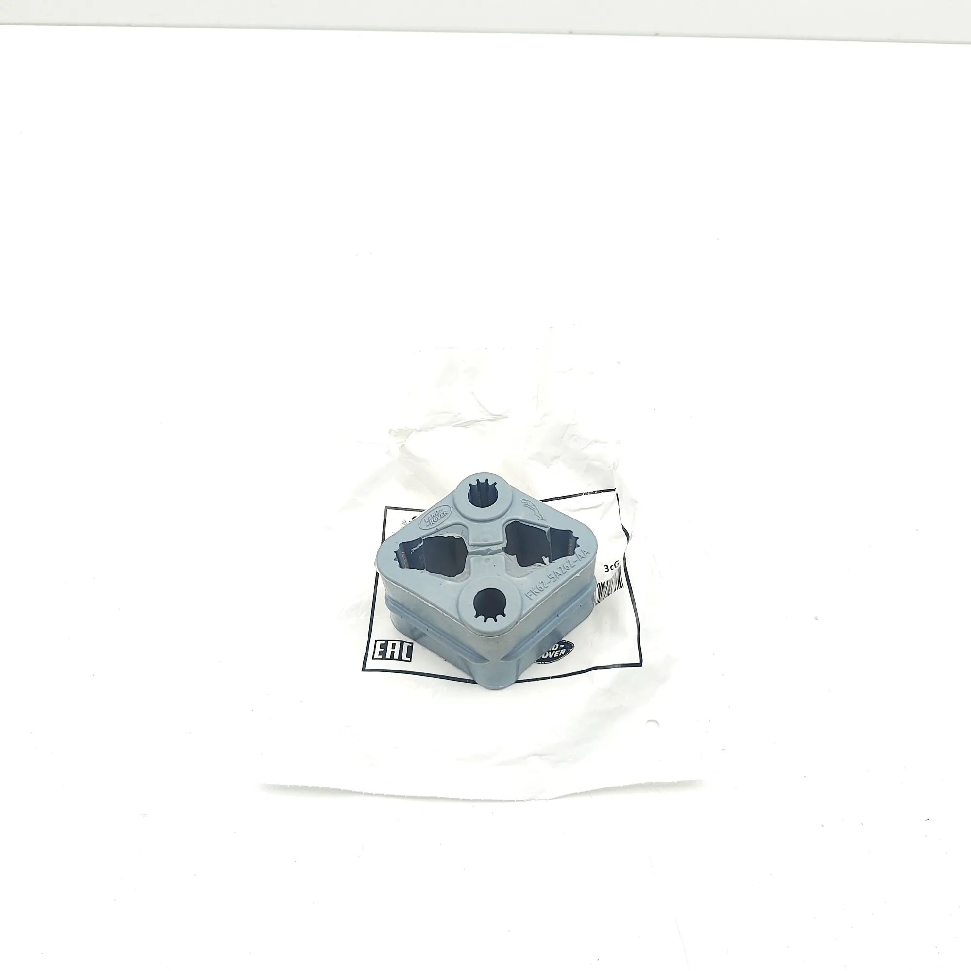 Land Rover Discovery Exhaust mounting bracket Exhaust mounting bracket — LAND ROVER DISCOVERY...