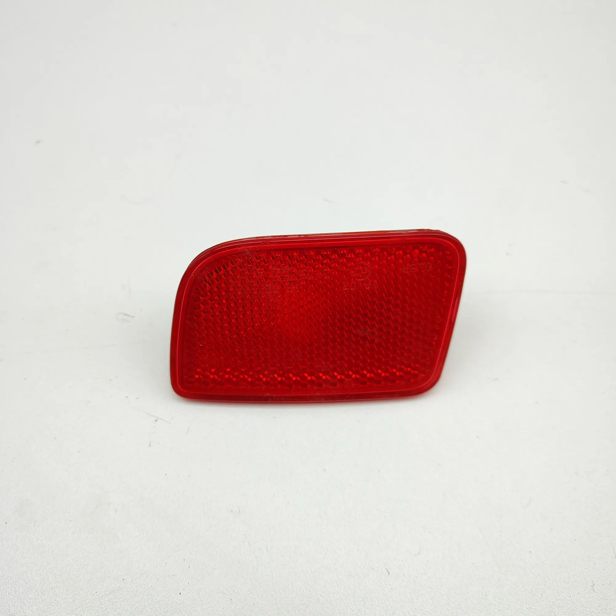 Renault Master Bumper reflector — rear right Bumper reflector — rear right — RENAULT MASTER ...