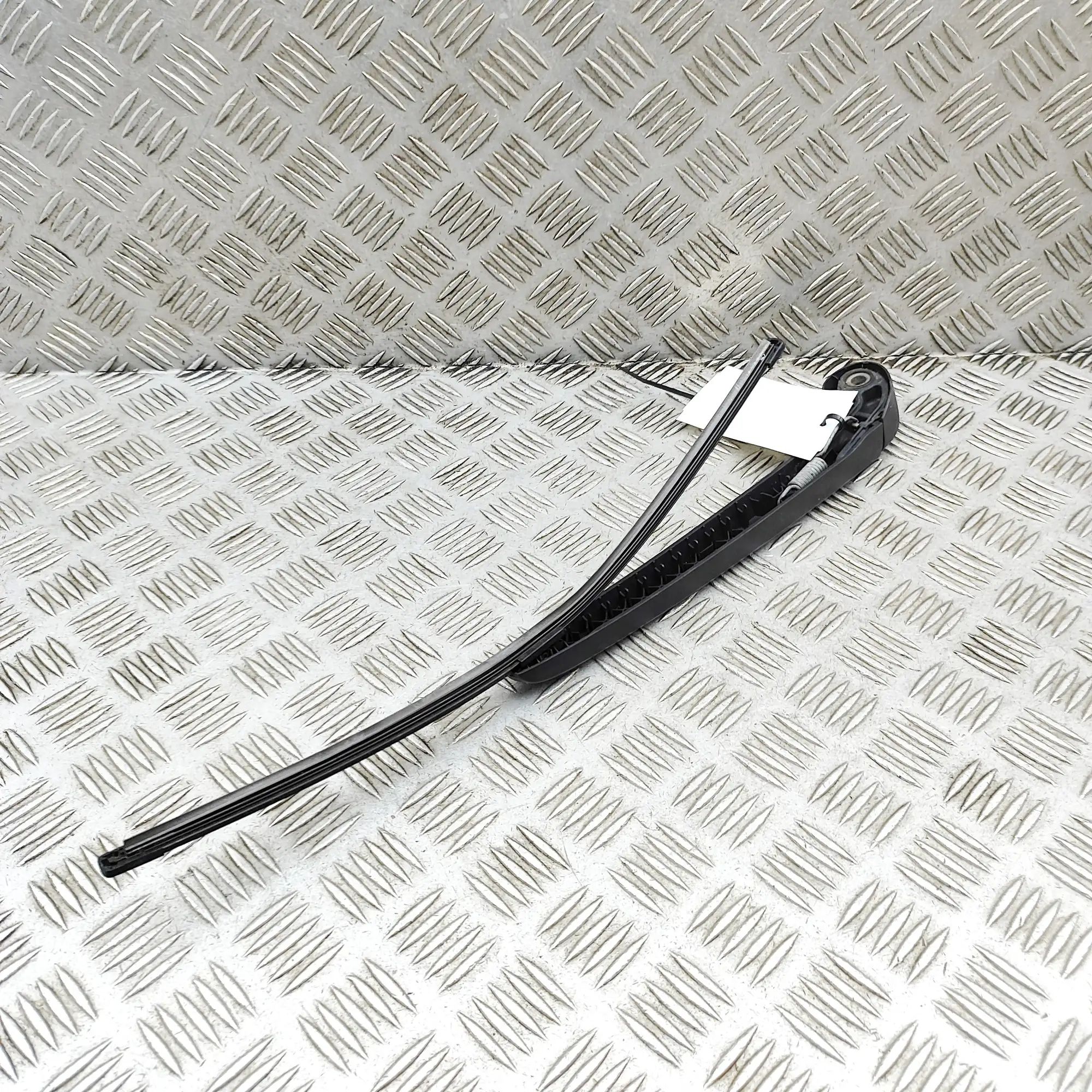 Audi Q3 (F3) Window wiper arm — rear Window wiper arm — rear — AUDI Q3 (Sportback F3...