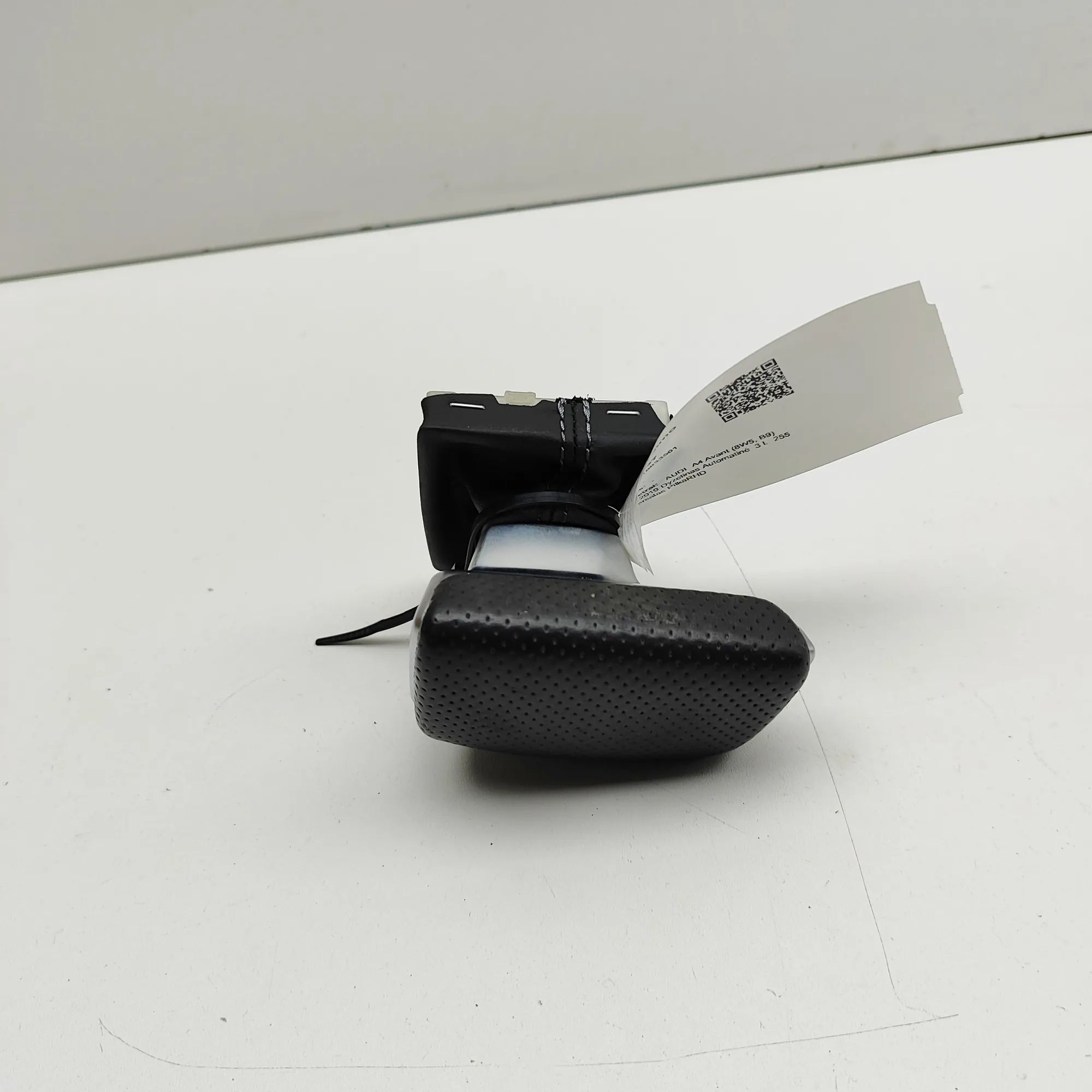 Audi A4 (B9) Gear lever knob Gear lever knob — AUDI A4 (Avant 8W5, B9) (2015...