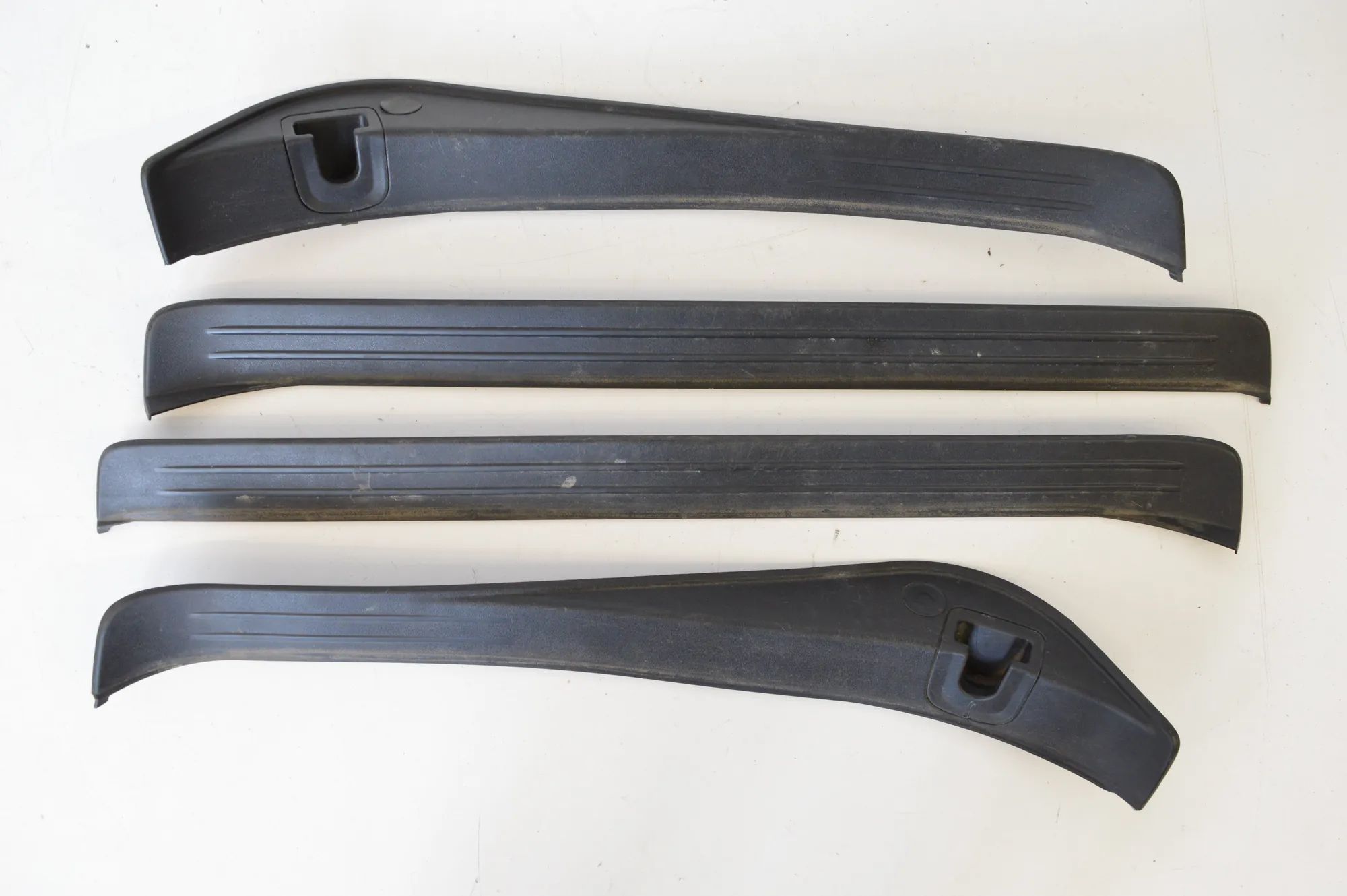 Subaru Outback Door Sill Trim Kit Door Sill Trim Kit — SUBARU OUTBACK (BL, BP) (2...
