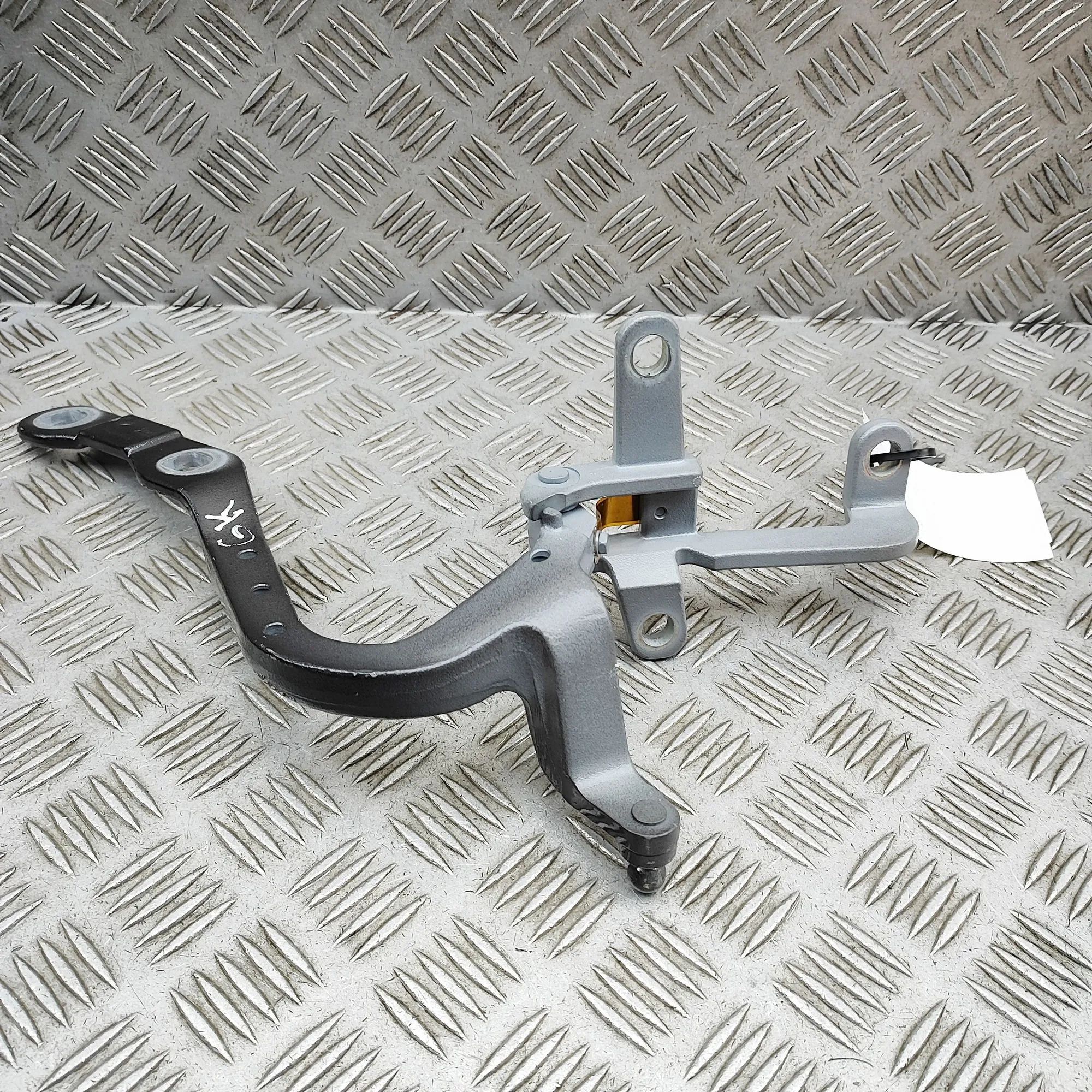 BMW X4 (G02) Left Side Bootlid Hinge Left Side Bootlid Hinge — BMW X4 (G02, F98) (20...