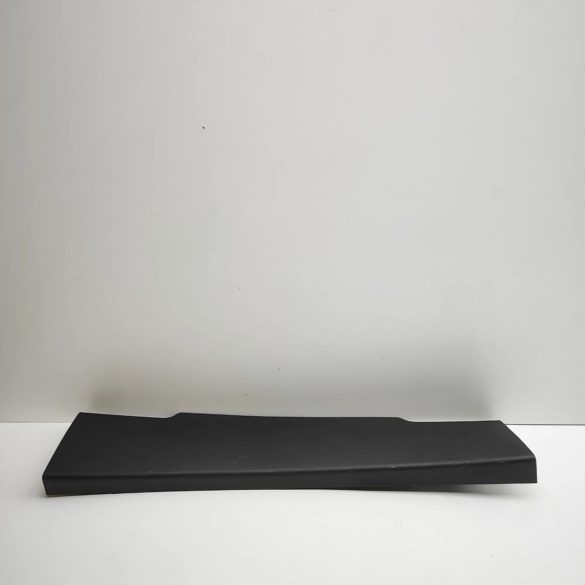 BMW X4 (G02) Tailgate Bootlid Cover Trim Tailgate Bootlid Cover Trim — BMW X4 (G02, F98)...