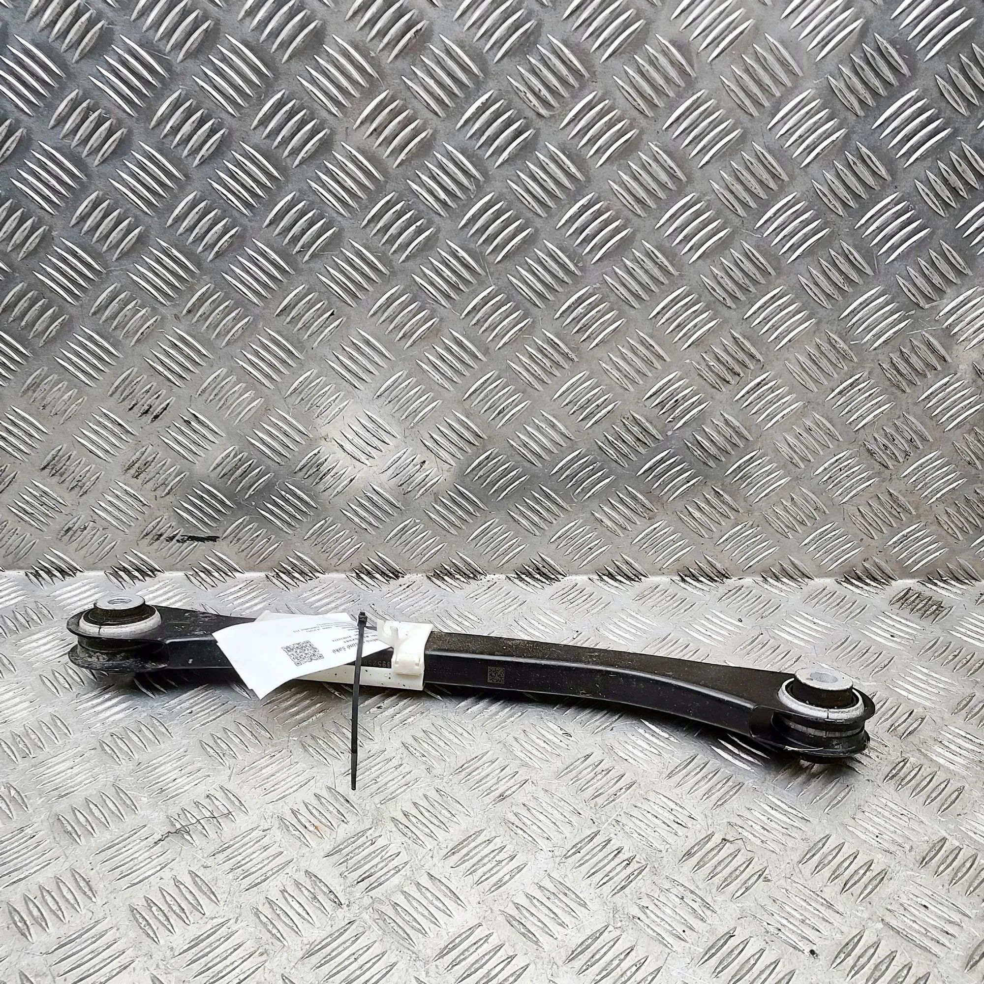 BMW i4 (G26) Control arm — rear right Control arm — rear right — BMW I4 (G26) (2022-....