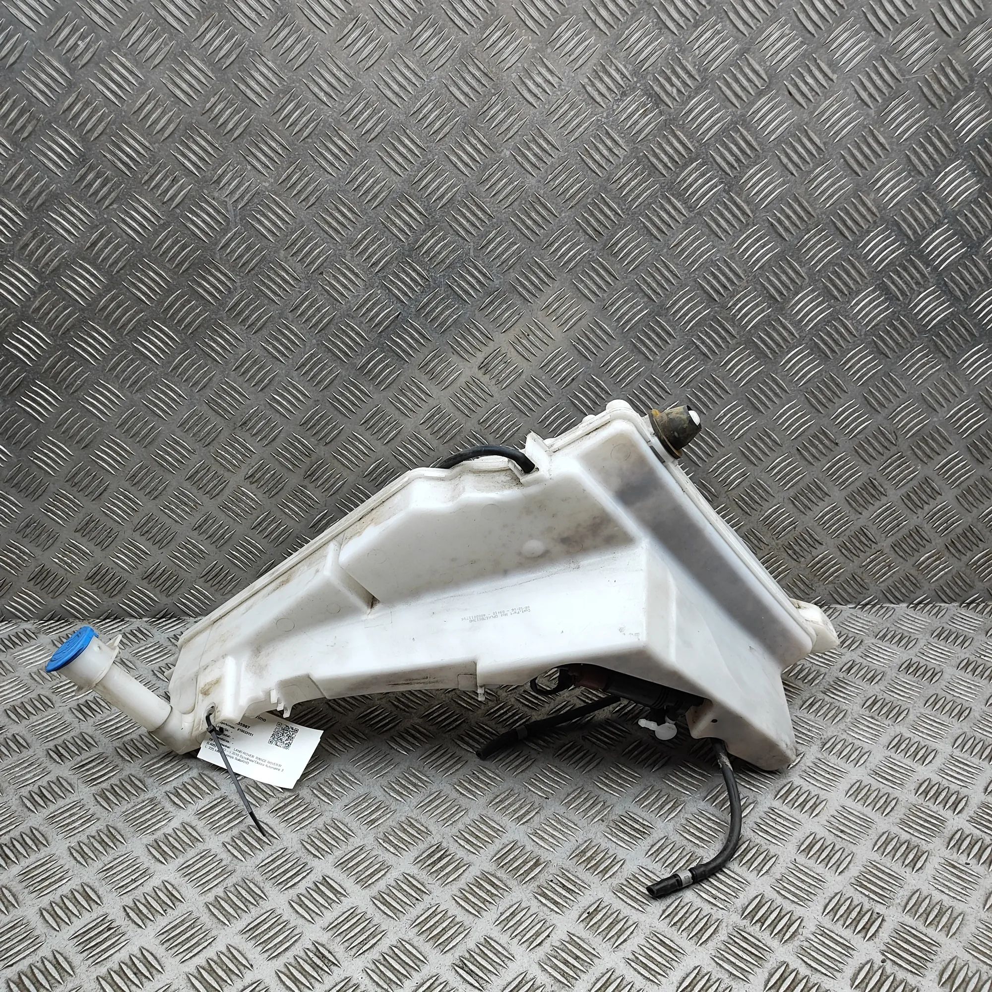 Land Rover Range Rover Sport (L494) Window Washer Tank Window Washer Tank — LAND ROVER RANGE ROVER SPO...