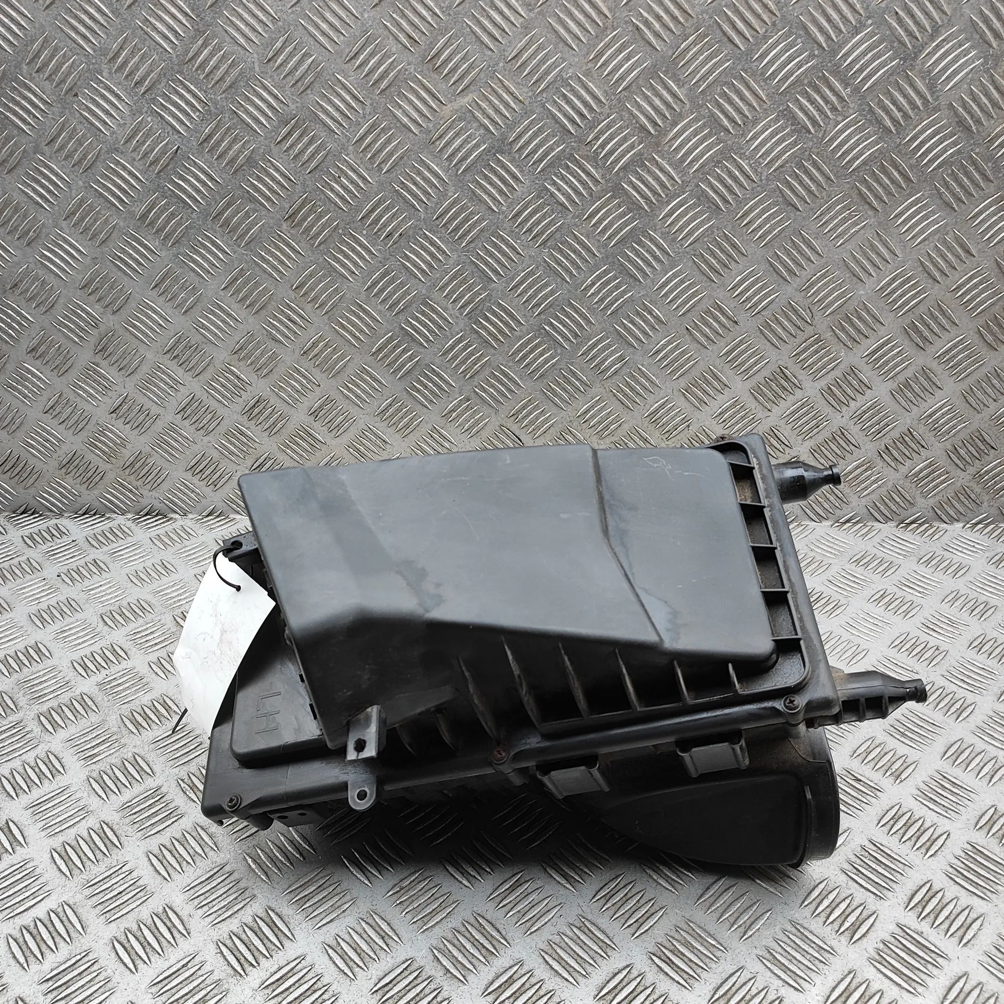 Land Rover Range Rover Sport (L494) Air filter box  Air Filter Box — LAND ROVER RANGE ROVER SPORT (...