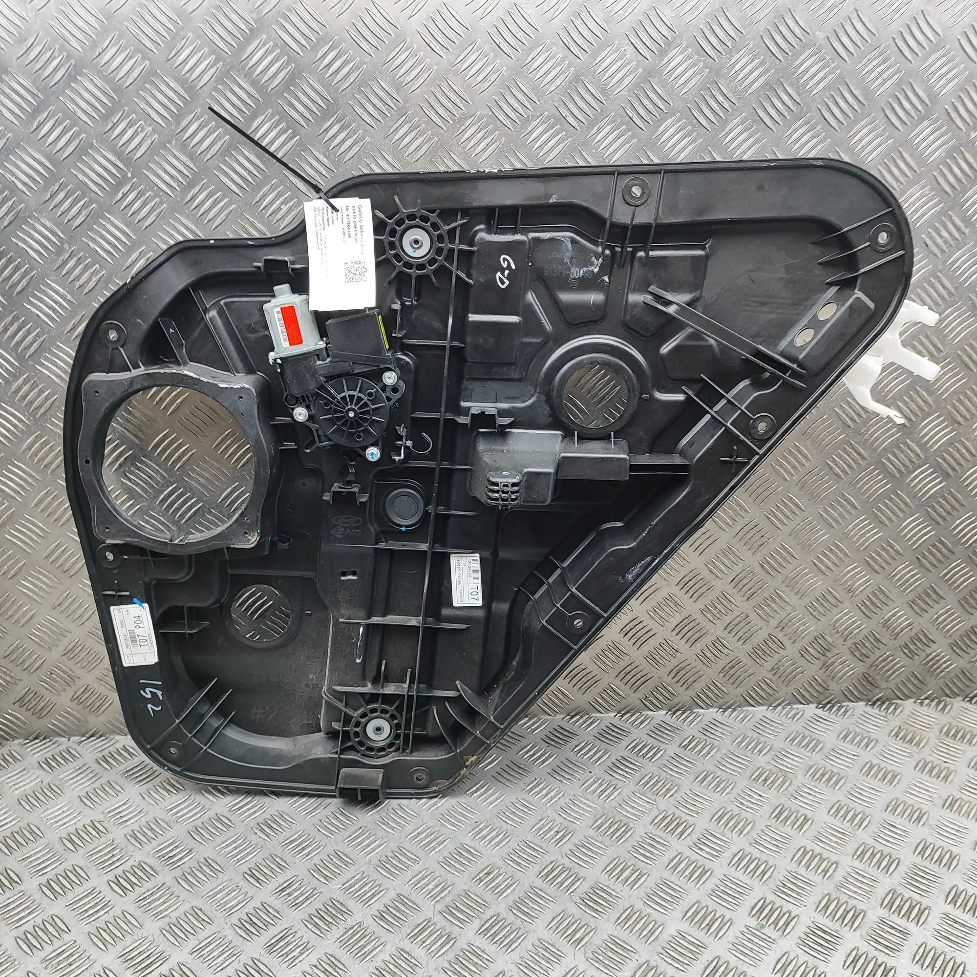 Hyundai Santa Fe Rear Right Door Window Regulator Rear Right Door Window Regulator — HYUNDAI SANT...