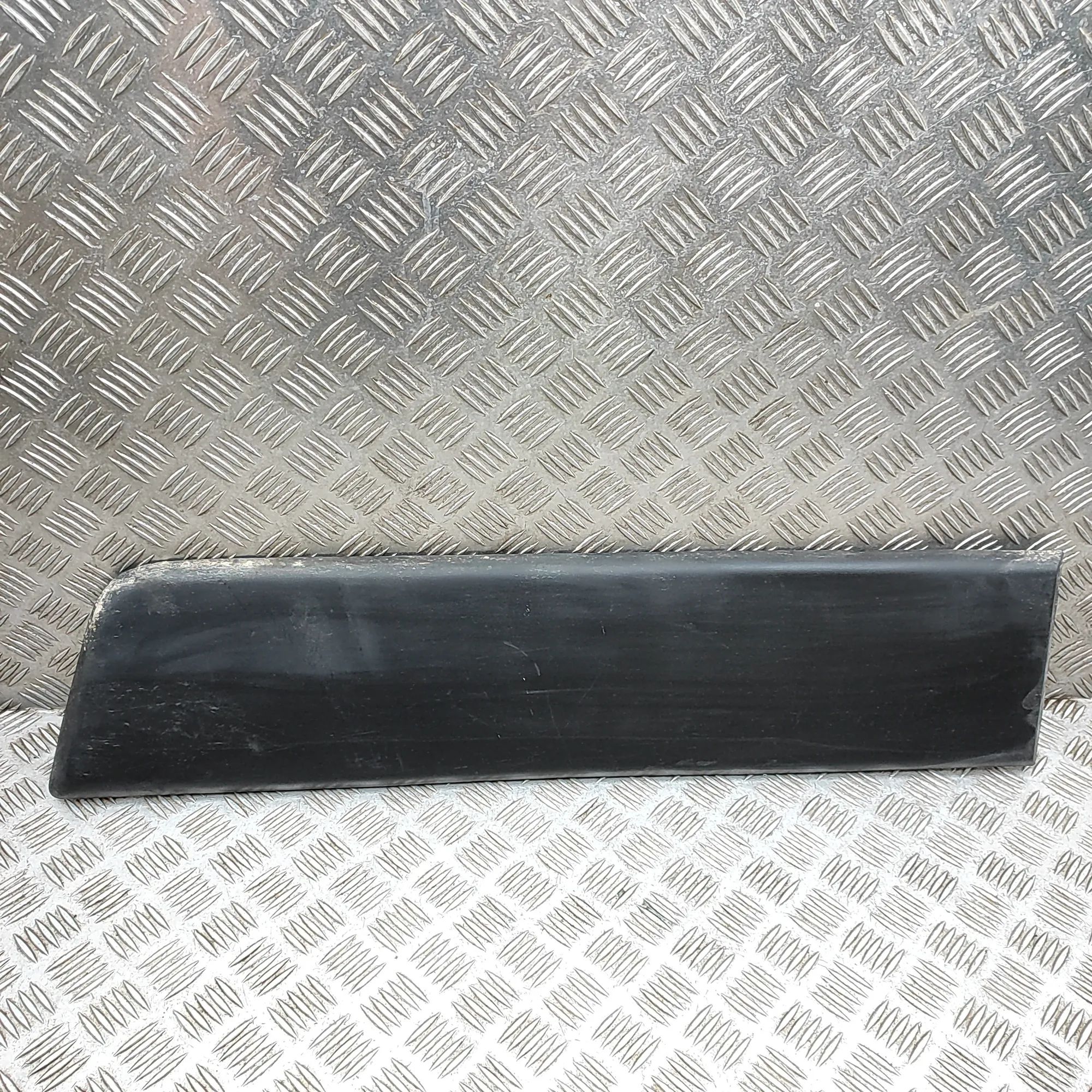 Opel Movano (C) Body moulding left Body moulding left — OPEL MOVANO (C Van U9) (20...