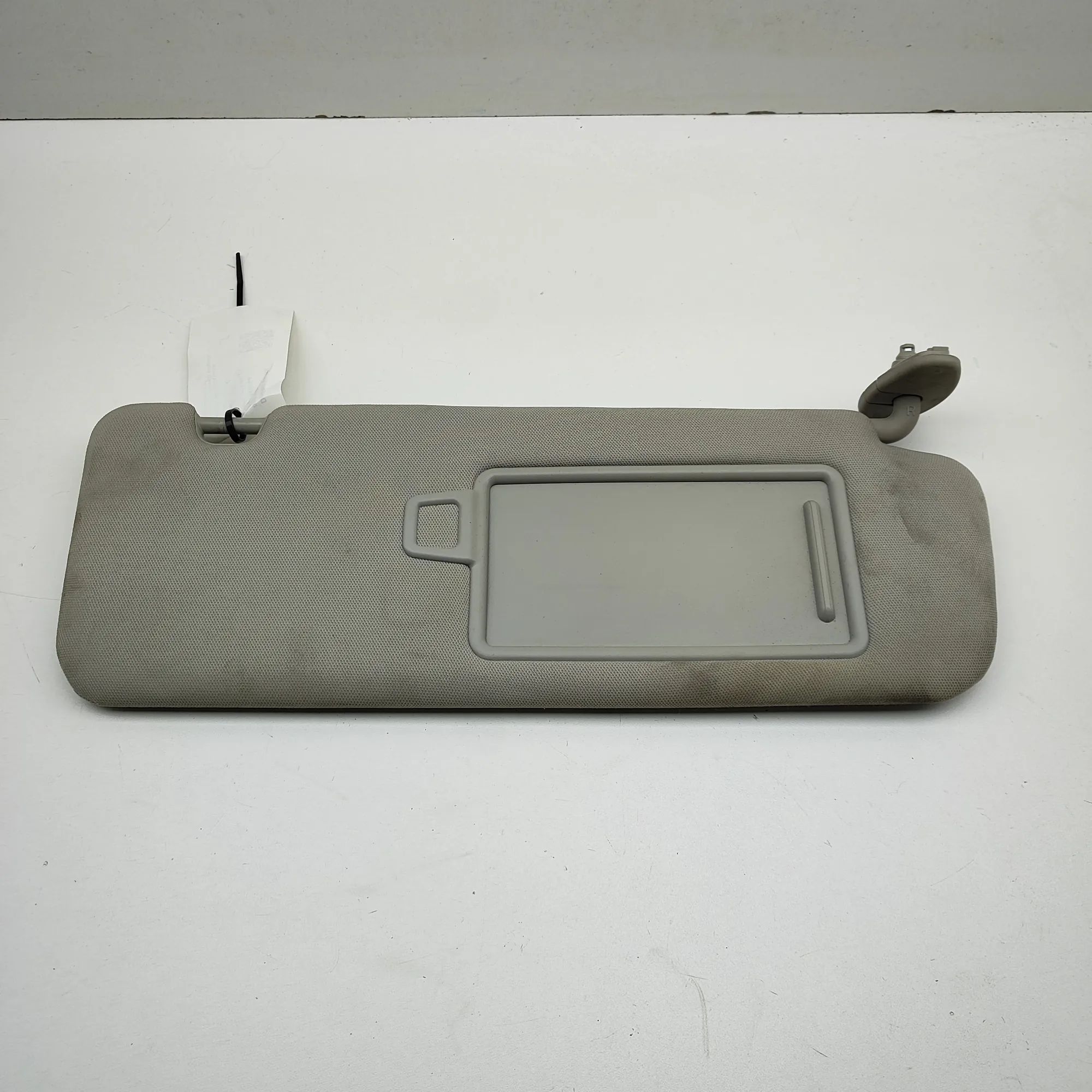 Kia Sorento Sun visor — right