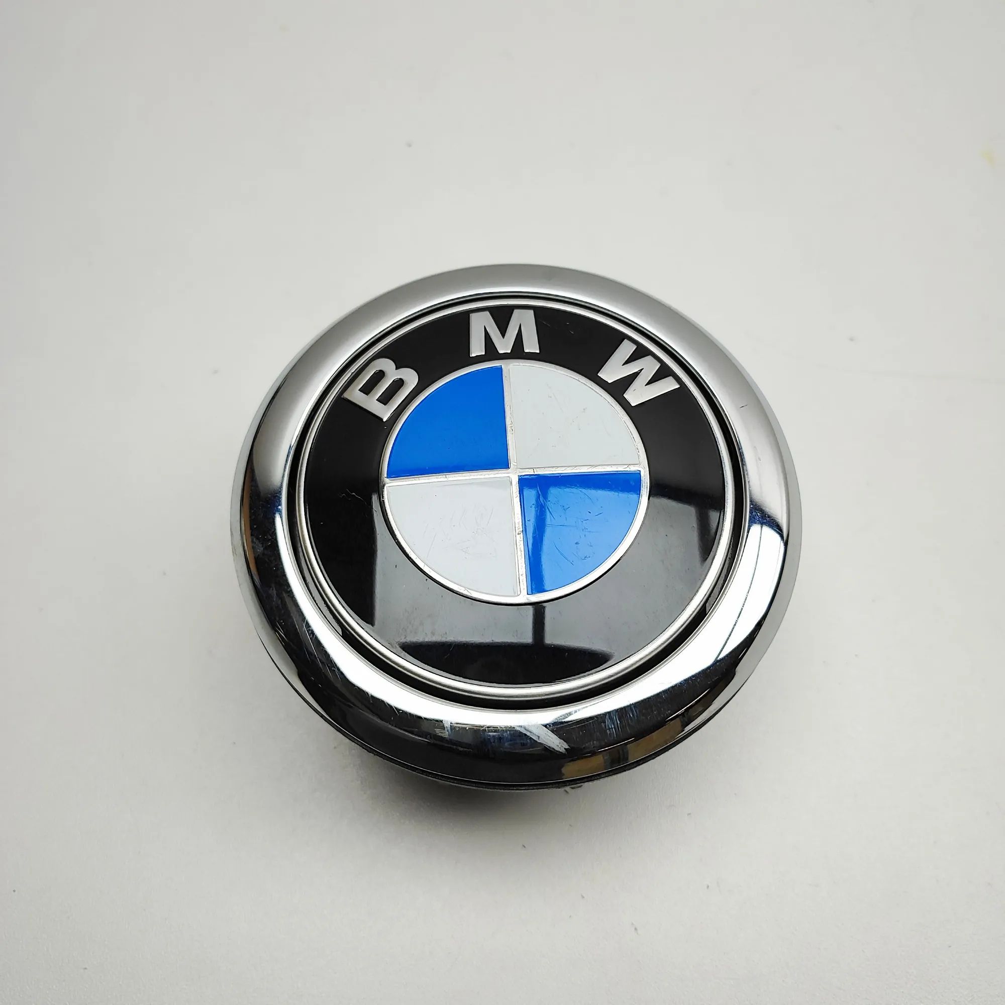 BMW X4 (G02) Manufacturer emblem Manufacturer emblem — BMW X4 (G02, F98) (2017-....