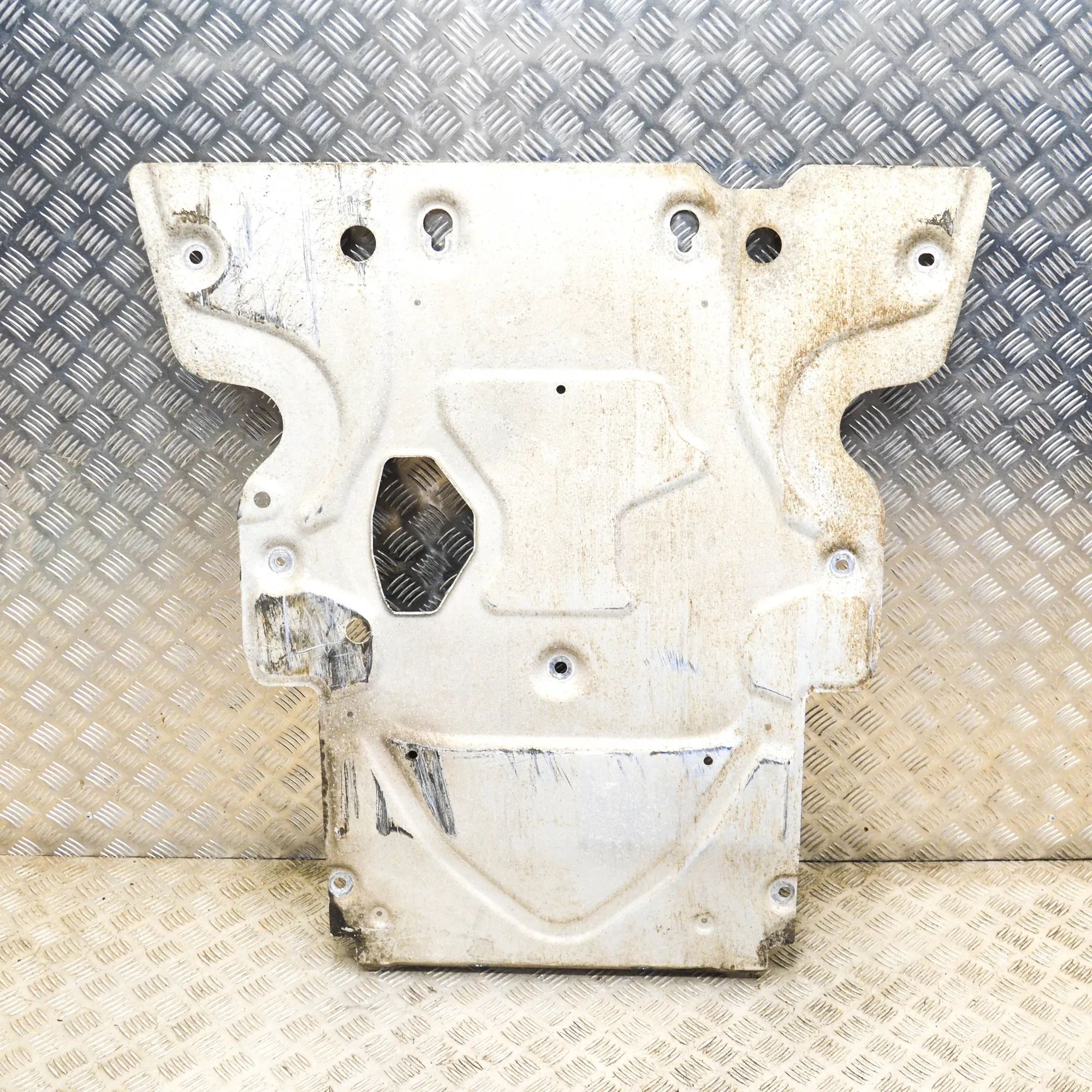 Land Rover Range Rover Sport (L494) Engine cover Engine cover — LAND ROVER RANGE ROVER SPORT (II...