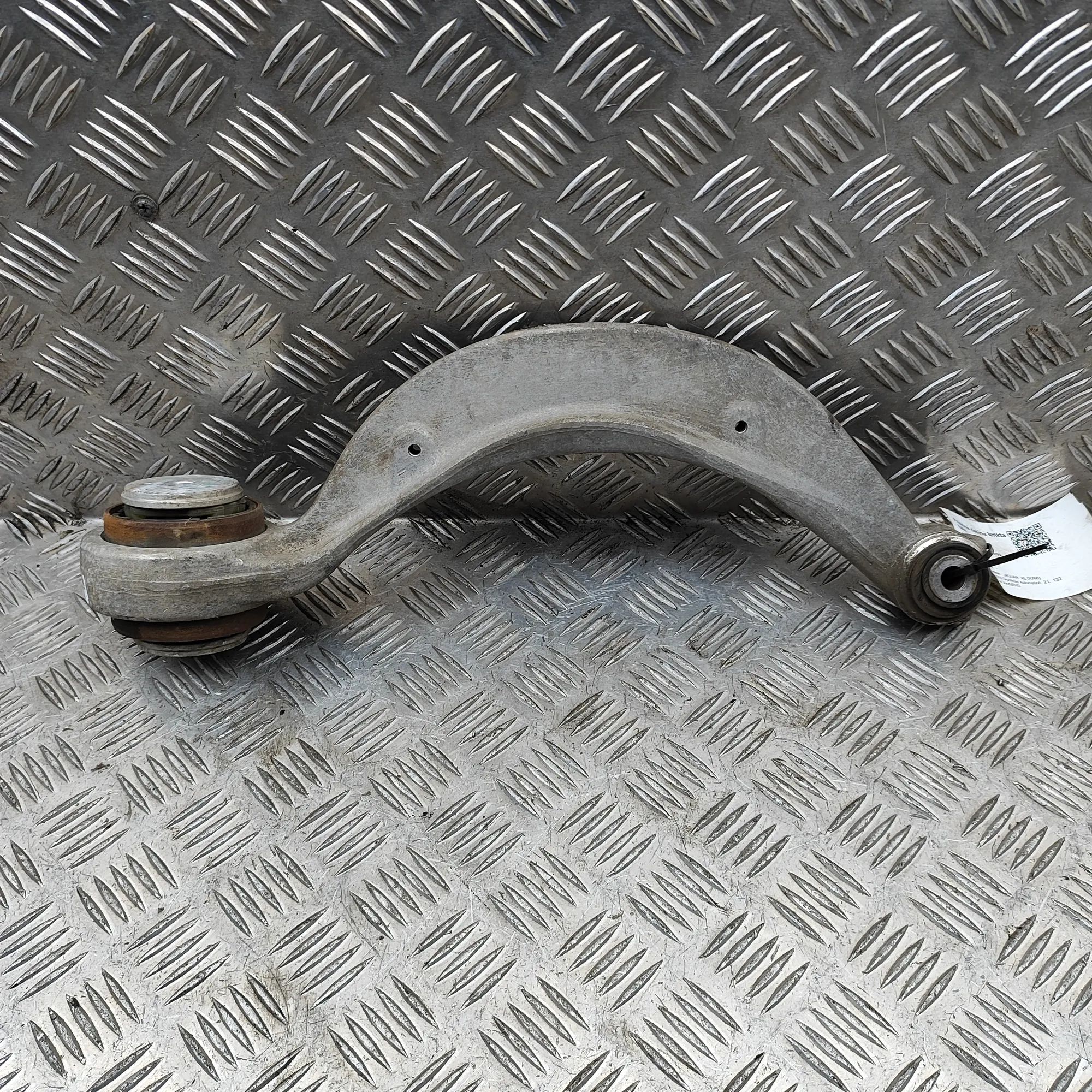 Jaguar XE Front Right Curved Control Arm Front Right Curved Control Arm — JAGUAR XE (X76...